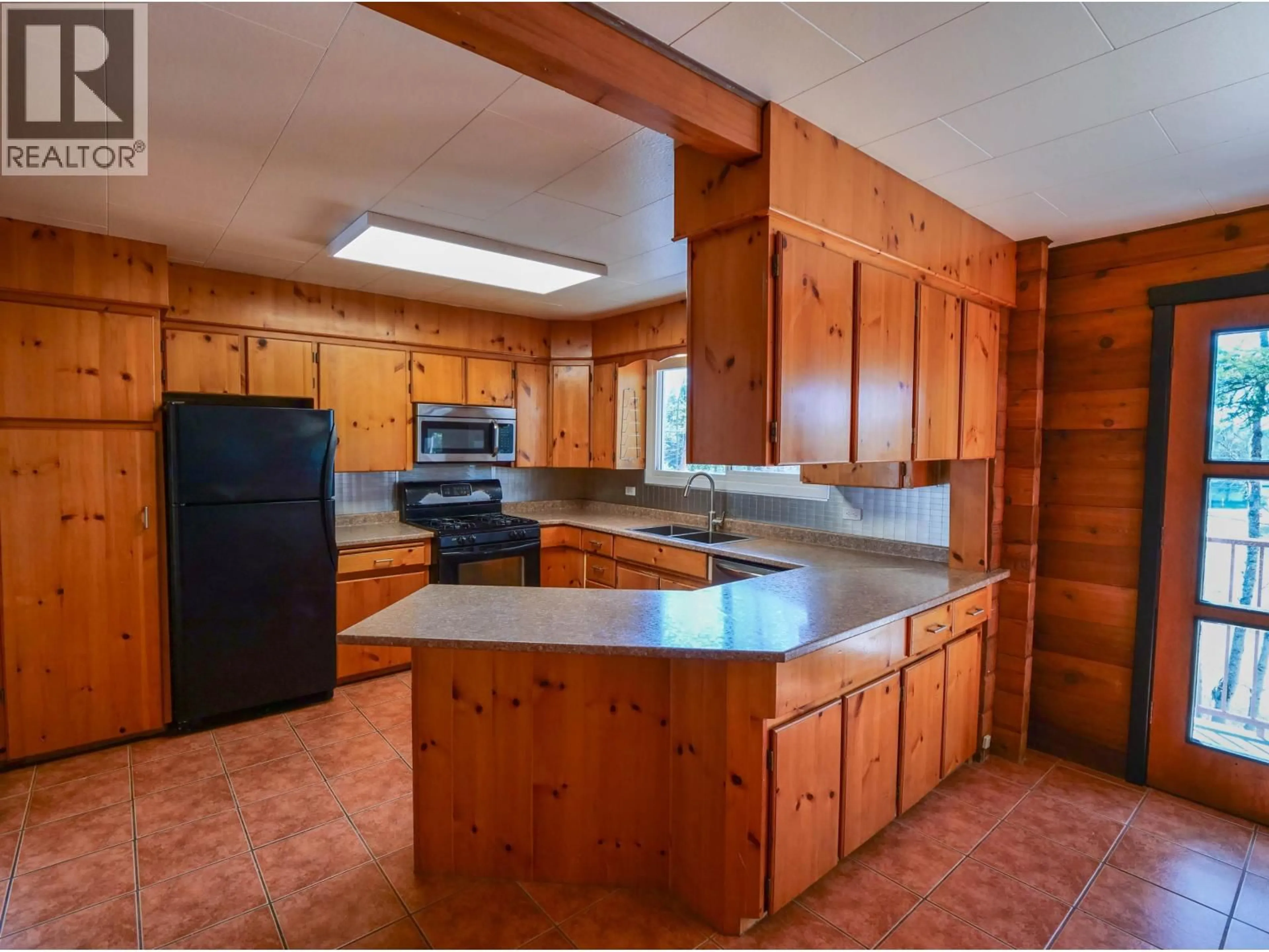Standard kitchen, unknown for 182 COACH ROAD, Quesnel British Columbia V2J4E8