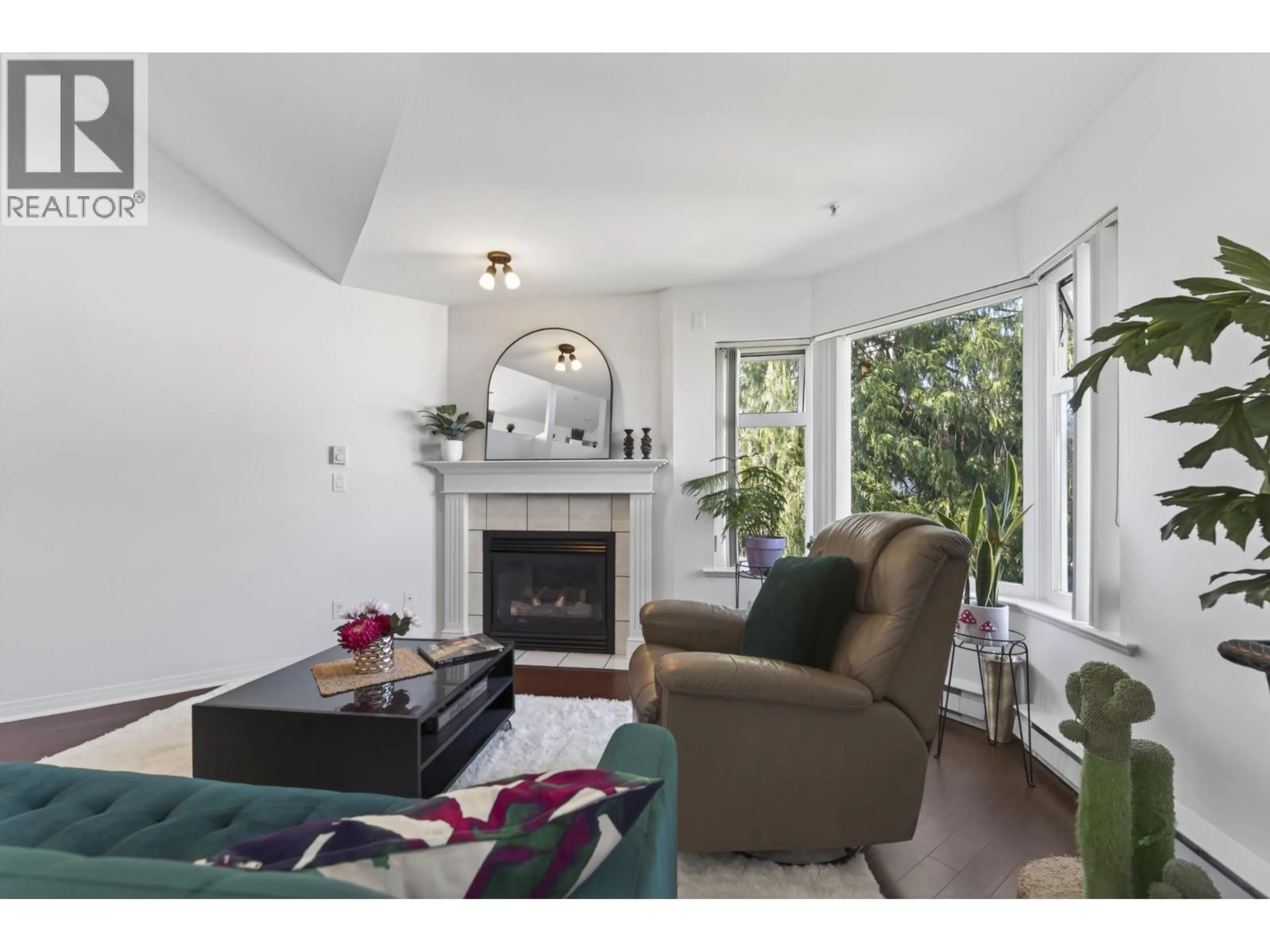 Living room with furniture, unknown for 306 - 1999 SUFFOLK AVENUE, Port Coquitlam British Columbia V3B7X7