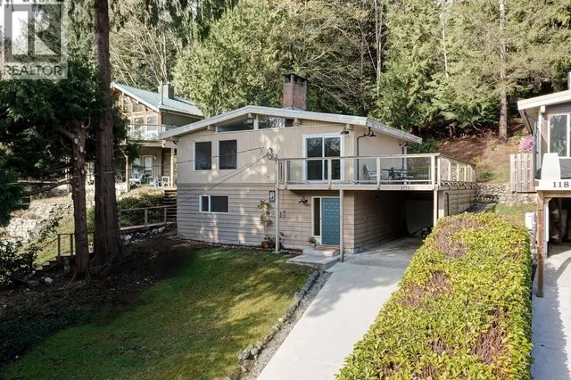1175 MARINE DRIVE, Gibsons 2