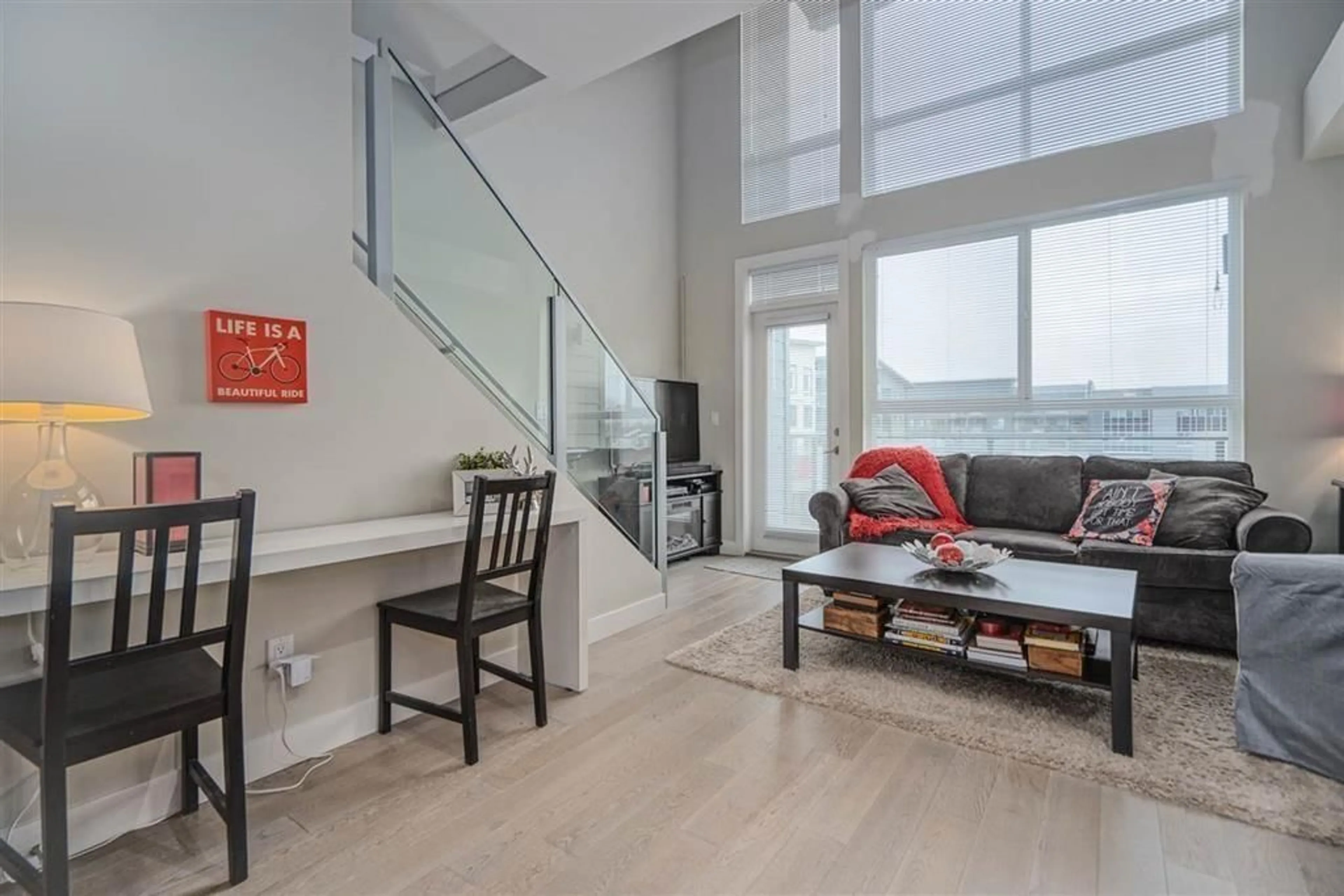 Living room with furniture, unknown for 301 - 3090 GLADWIN ROAD, Abbotsford British Columbia V2T0G2