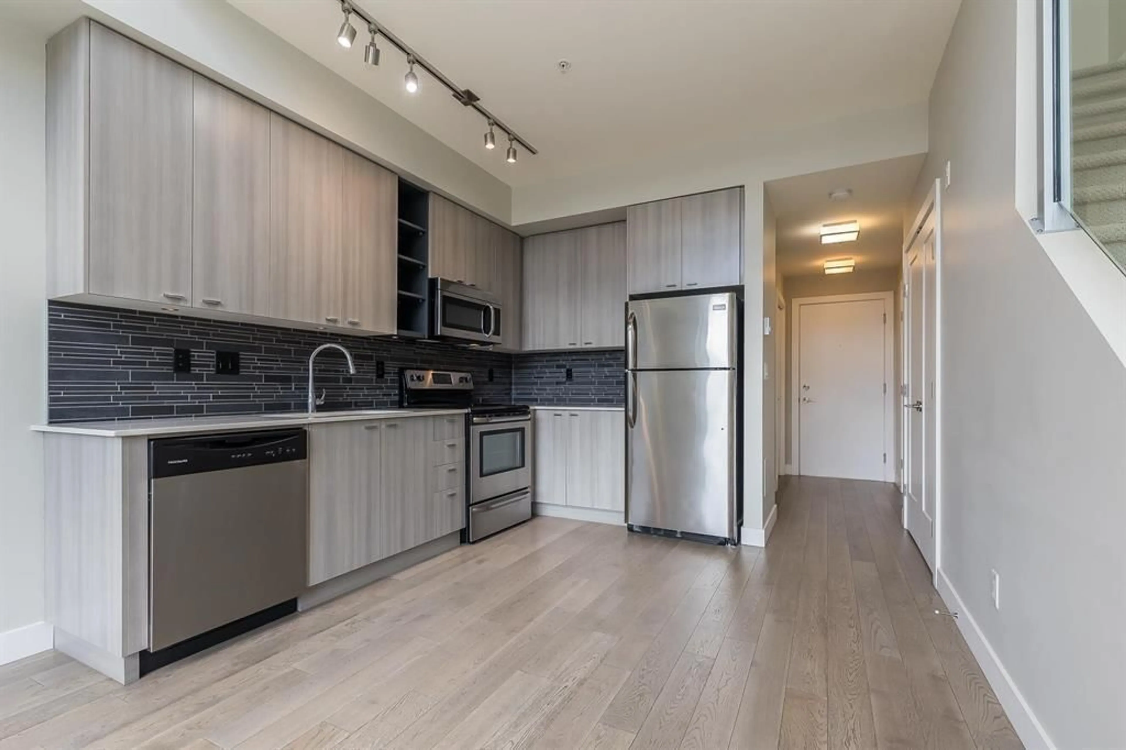 Standard kitchen, wood/laminate floor for 301 - 3090 GLADWIN ROAD, Abbotsford British Columbia V2T0G2