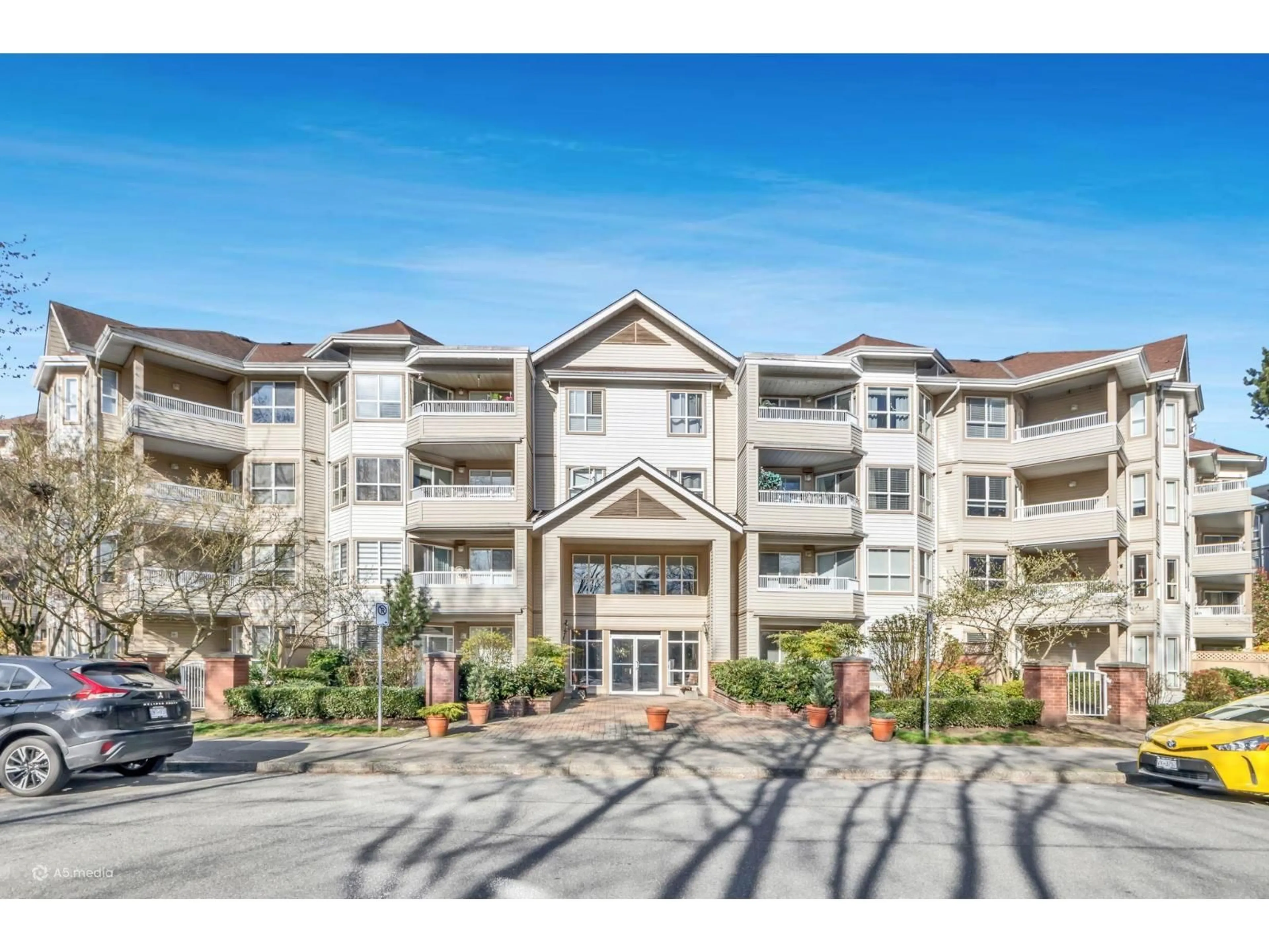 Unknown for 303 - 8139 121A STREET, Surrey British Columbia V3W0Z2