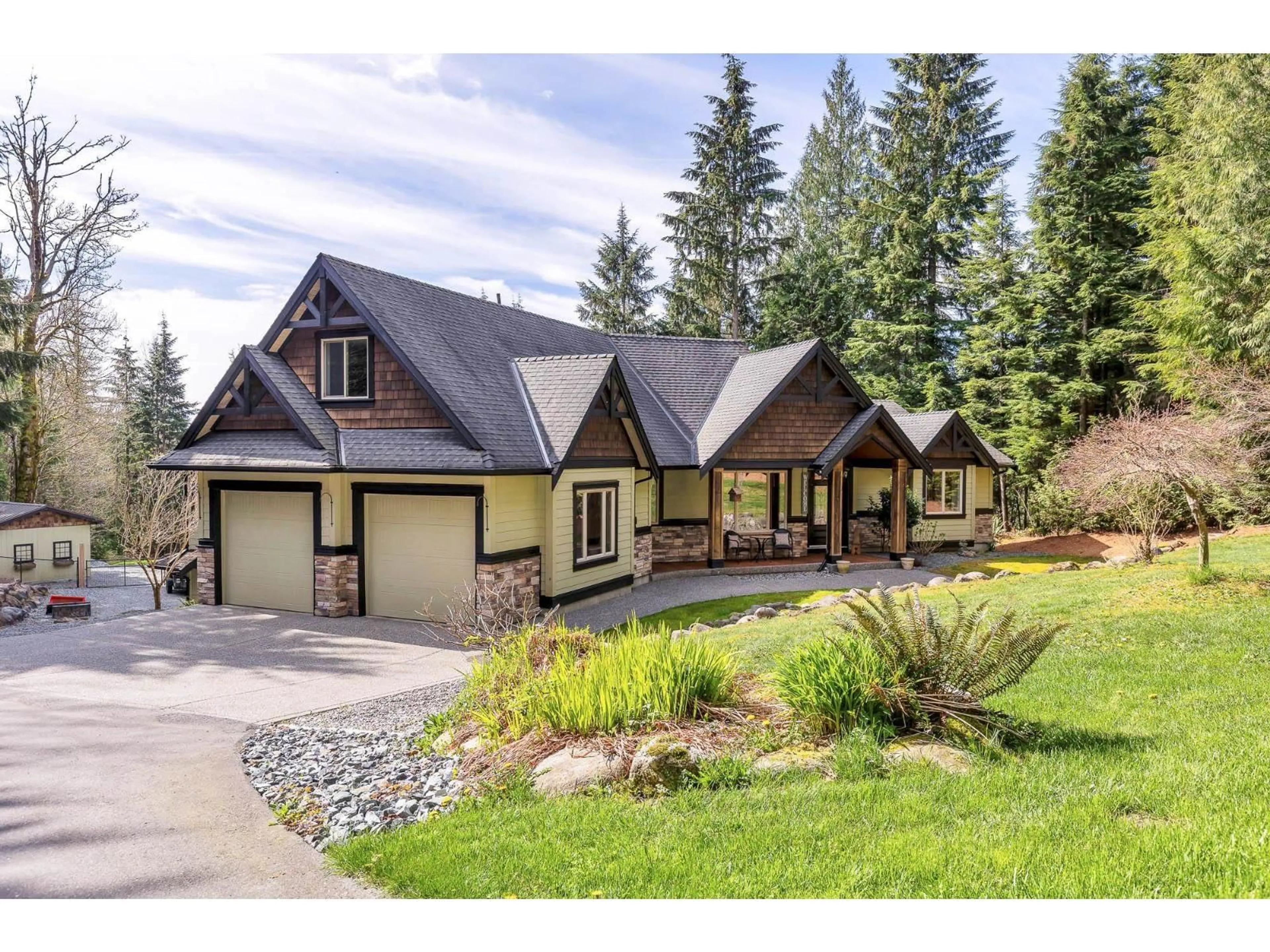 Home with vinyl exterior material, mountain view for 12480 CATHY CRESCENT, Mission British Columbia V4S1C8