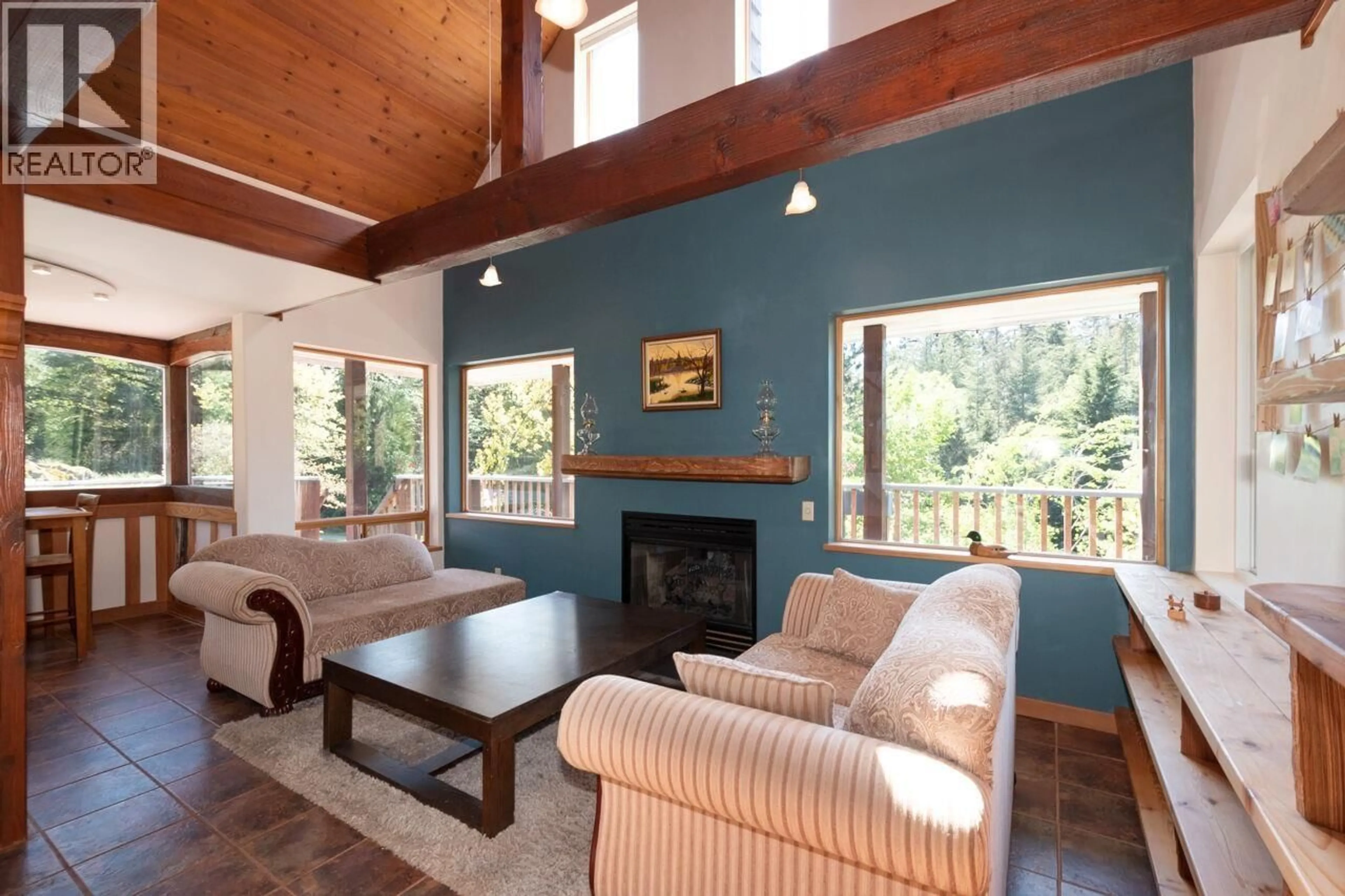 Living room with furniture, unknown for 1293 WESTSIDE ROAD, Bowen Island British Columbia V0N1G2