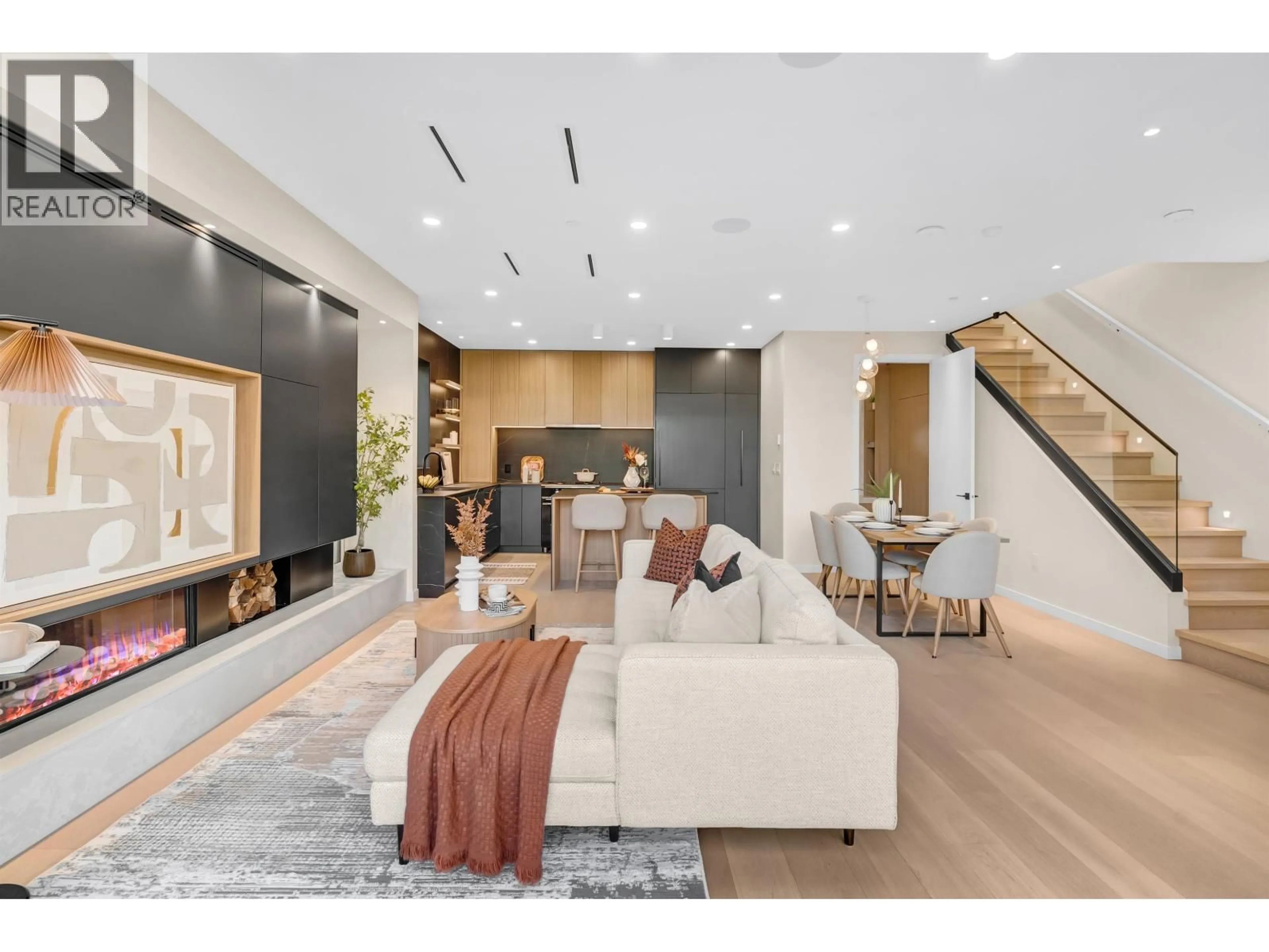 Living room with furniture, unknown for 2 - 2764 14TH AVENUE, Vancouver British Columbia V6K2X2