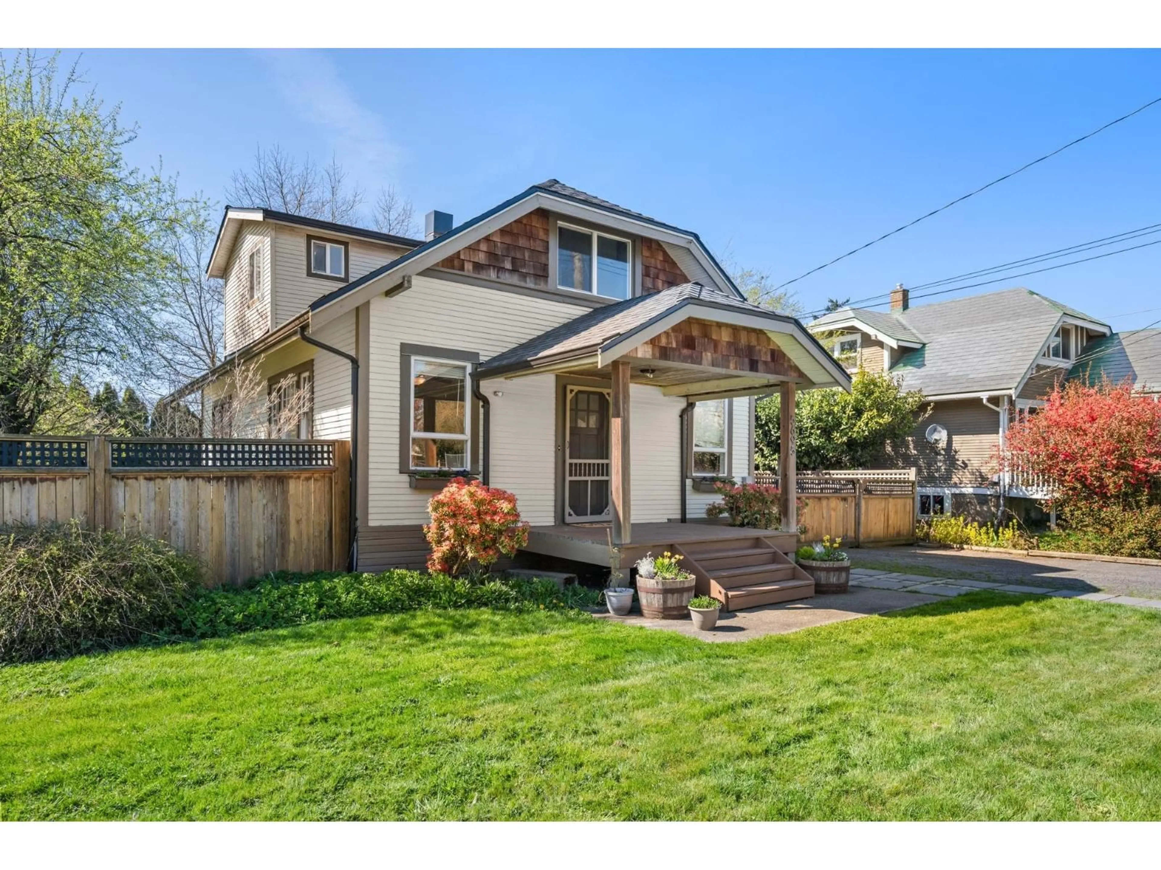 Home with vinyl exterior material, street for 5695 RIVERSIDE STREET, Abbotsford British Columbia V4X1T4