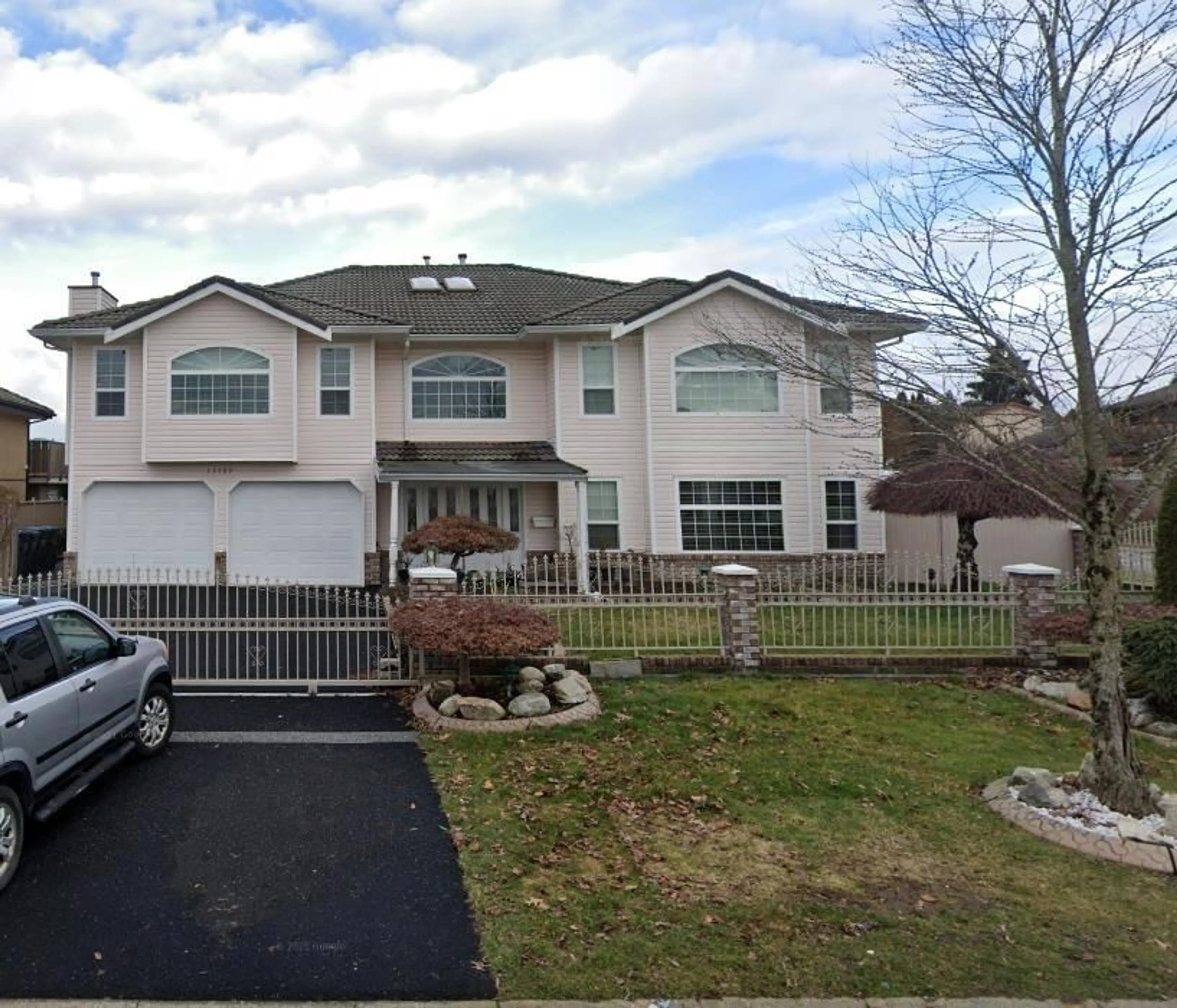 Home with vinyl exterior material, street for 13839 91 AVENUE, Surrey British Columbia V3V7K4