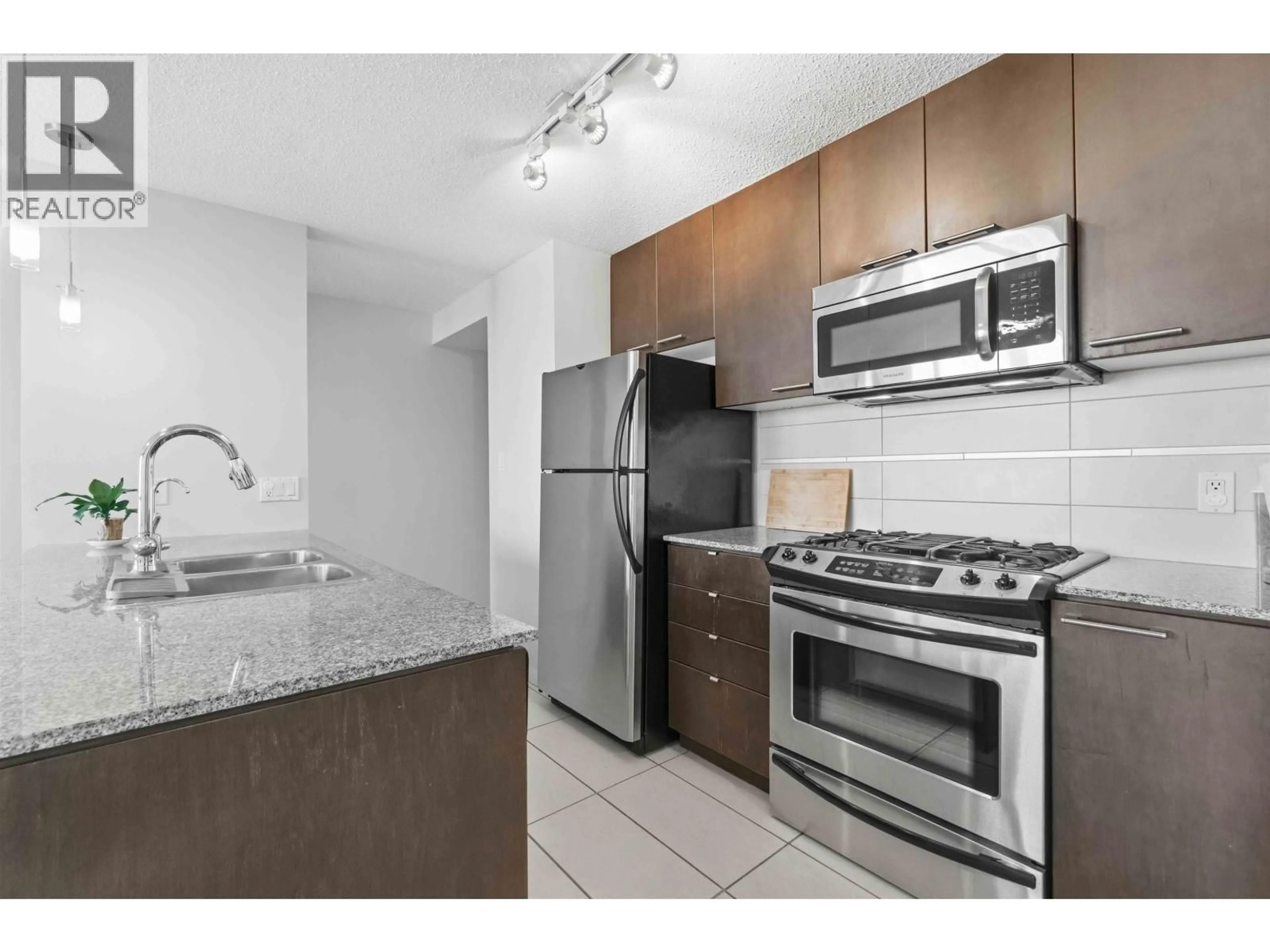Standard kitchen, unknown for 1612 - 5811 NO. 3 ROAD, Richmond British Columbia V6X4L7
