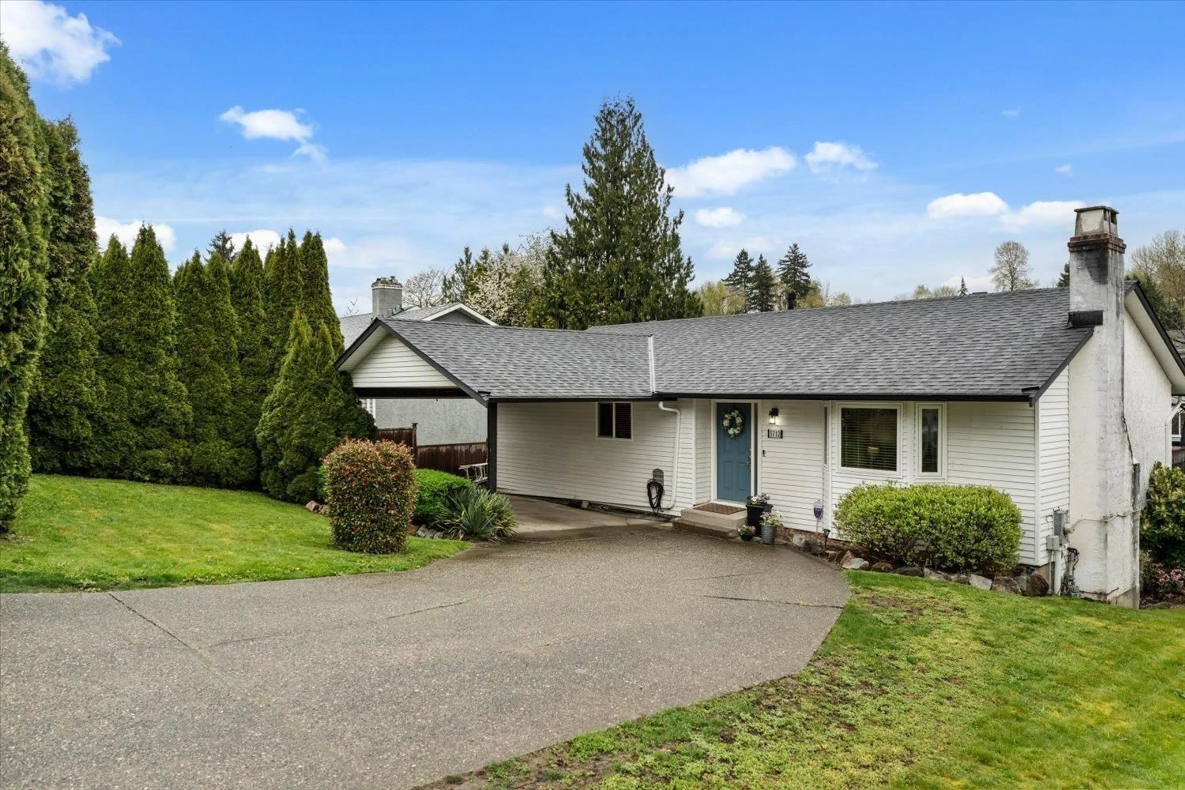 A pic from outside/outdoor area/front of a property/back of a property/a pic from drone, street for 3712 OLD CLAYBURN ROAD, Abbotsford British Columbia V3G1H6
