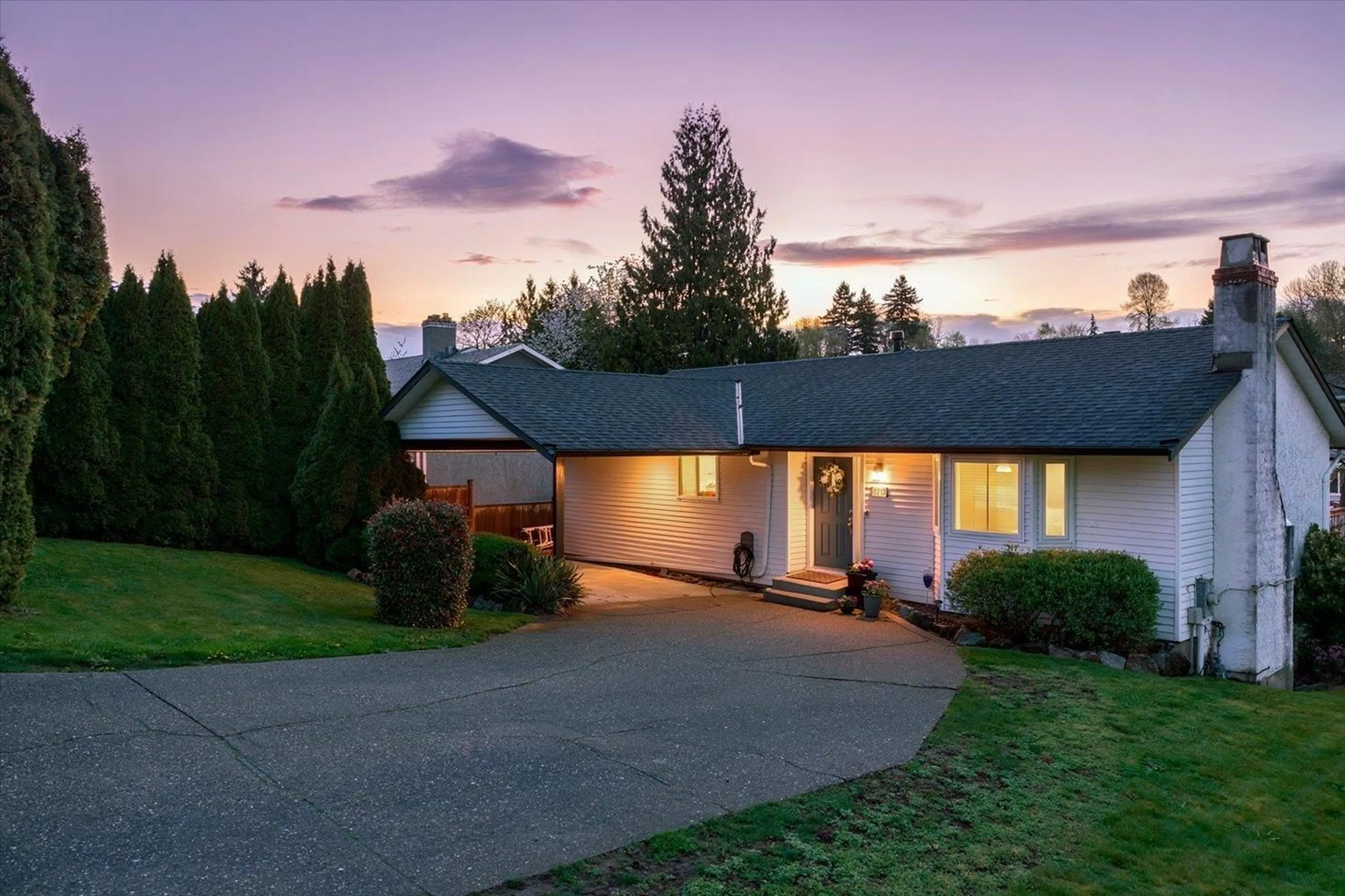 A pic from outside/outdoor area/front of a property/back of a property/a pic from drone, mountain view for 3712 OLD CLAYBURN ROAD, Abbotsford British Columbia V3G1H6