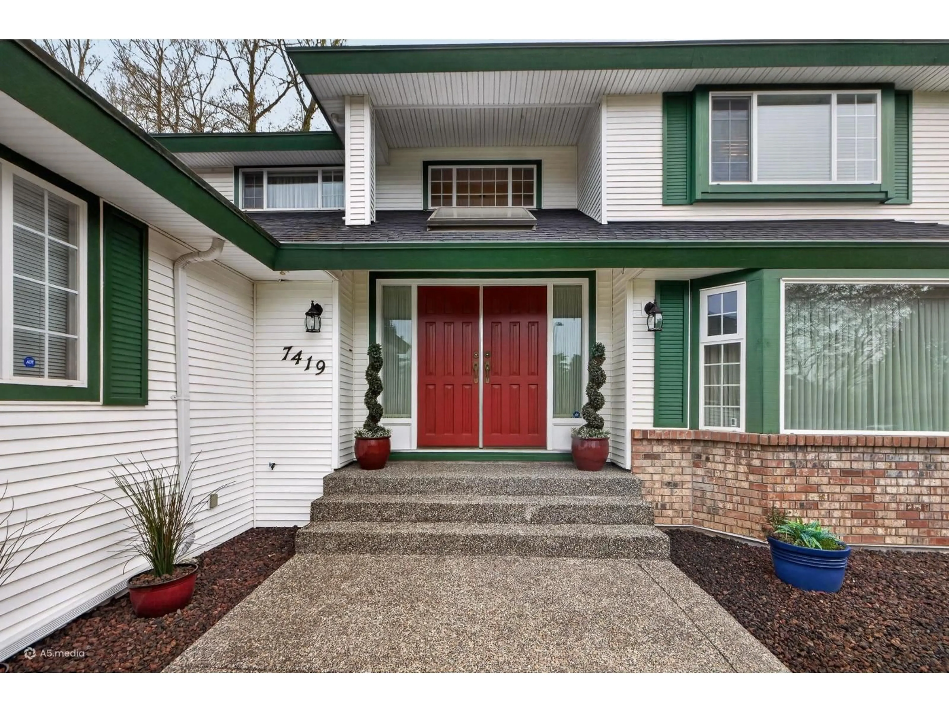 Unknown for 7419 150A STREET, Surrey British Columbia V3S6Y8