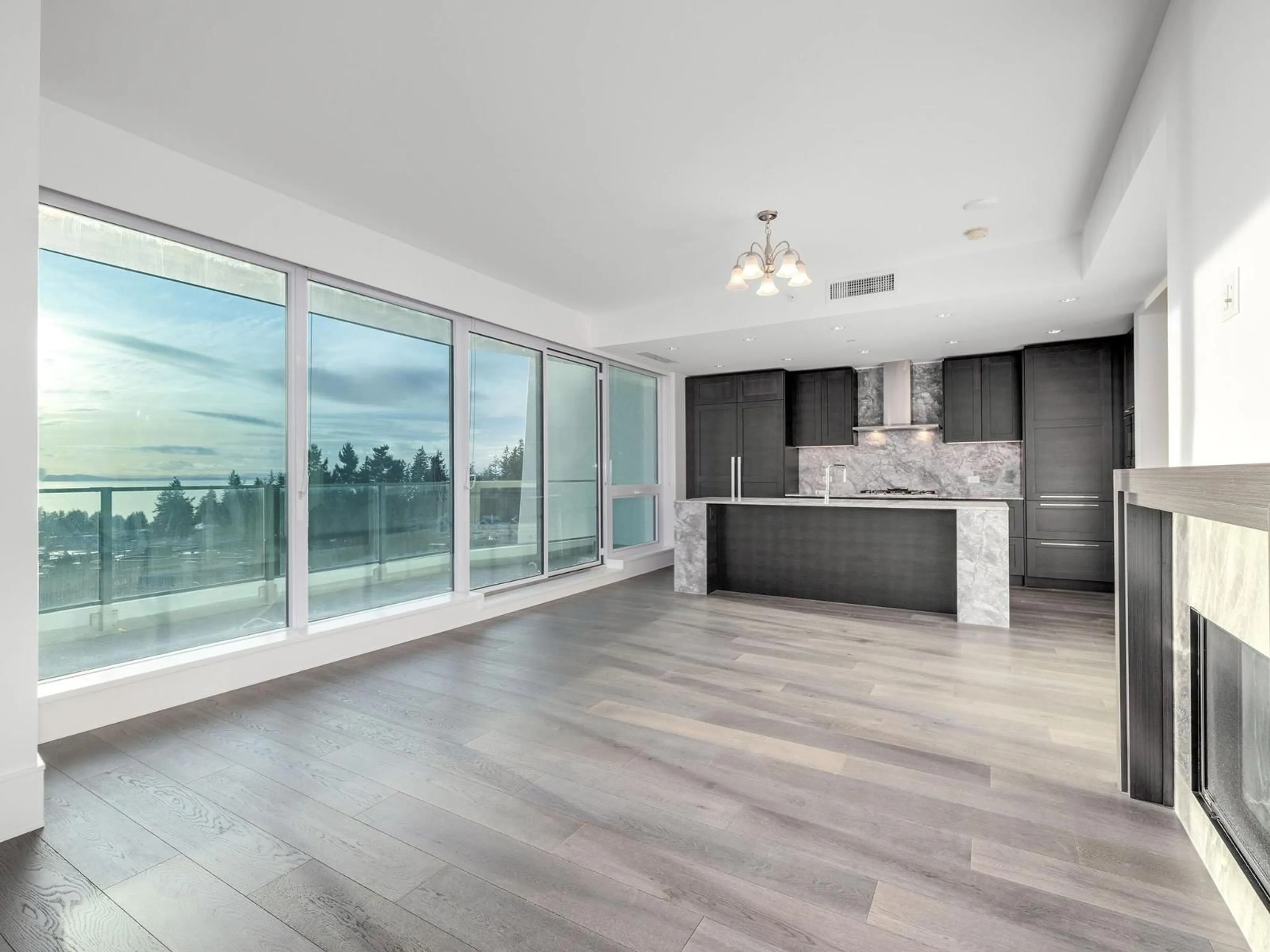 Open concept kitchen, unknown for 604 - 1501 FOSTER STREET, White Rock British Columbia V4B0C3