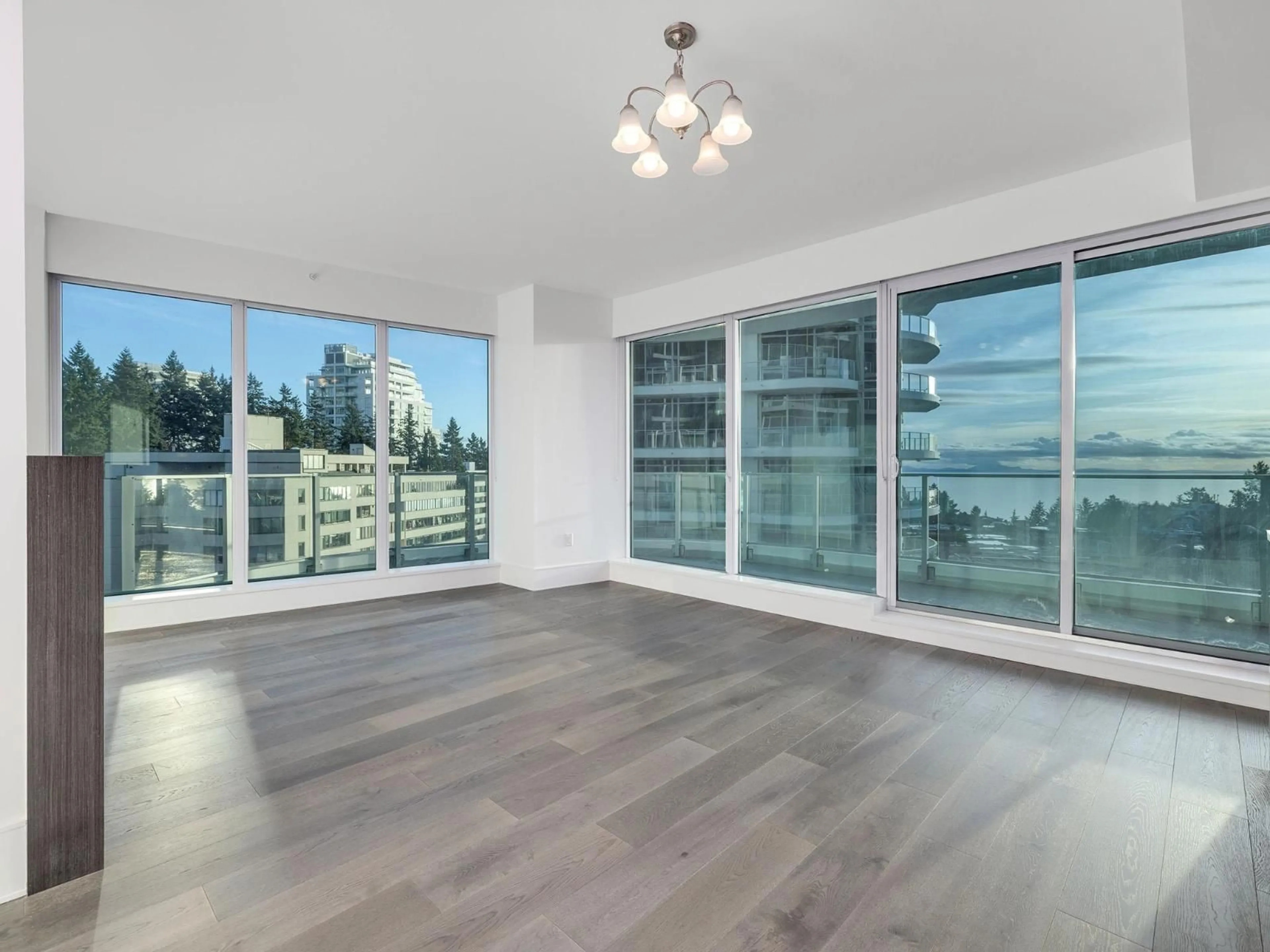 A pic of a room for 604 - 1501 FOSTER STREET, White Rock British Columbia V4B0C3