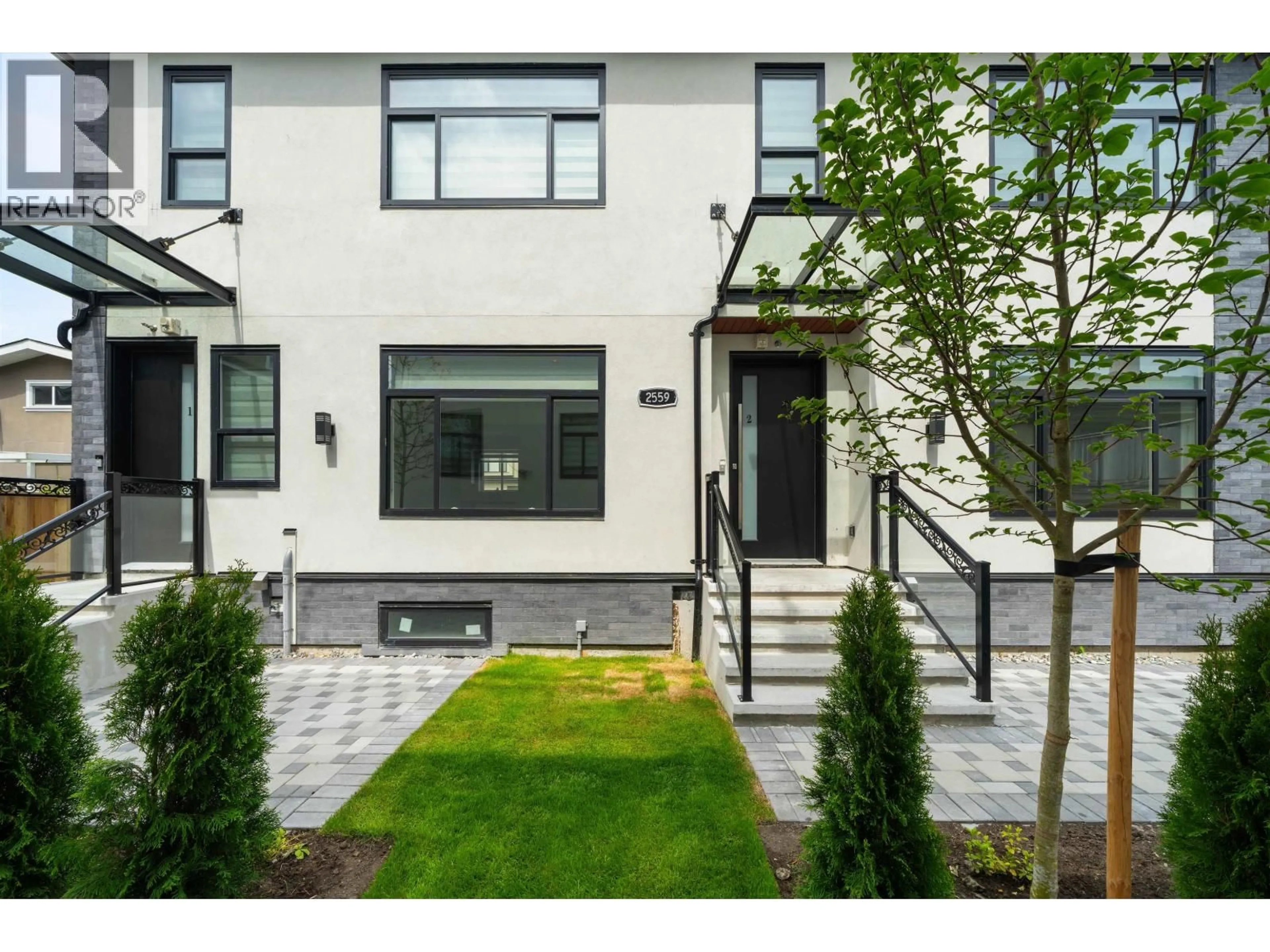Unknown for 2 - 2559 KING EDWARD AVENUE, Vancouver British Columbia V6L1T5