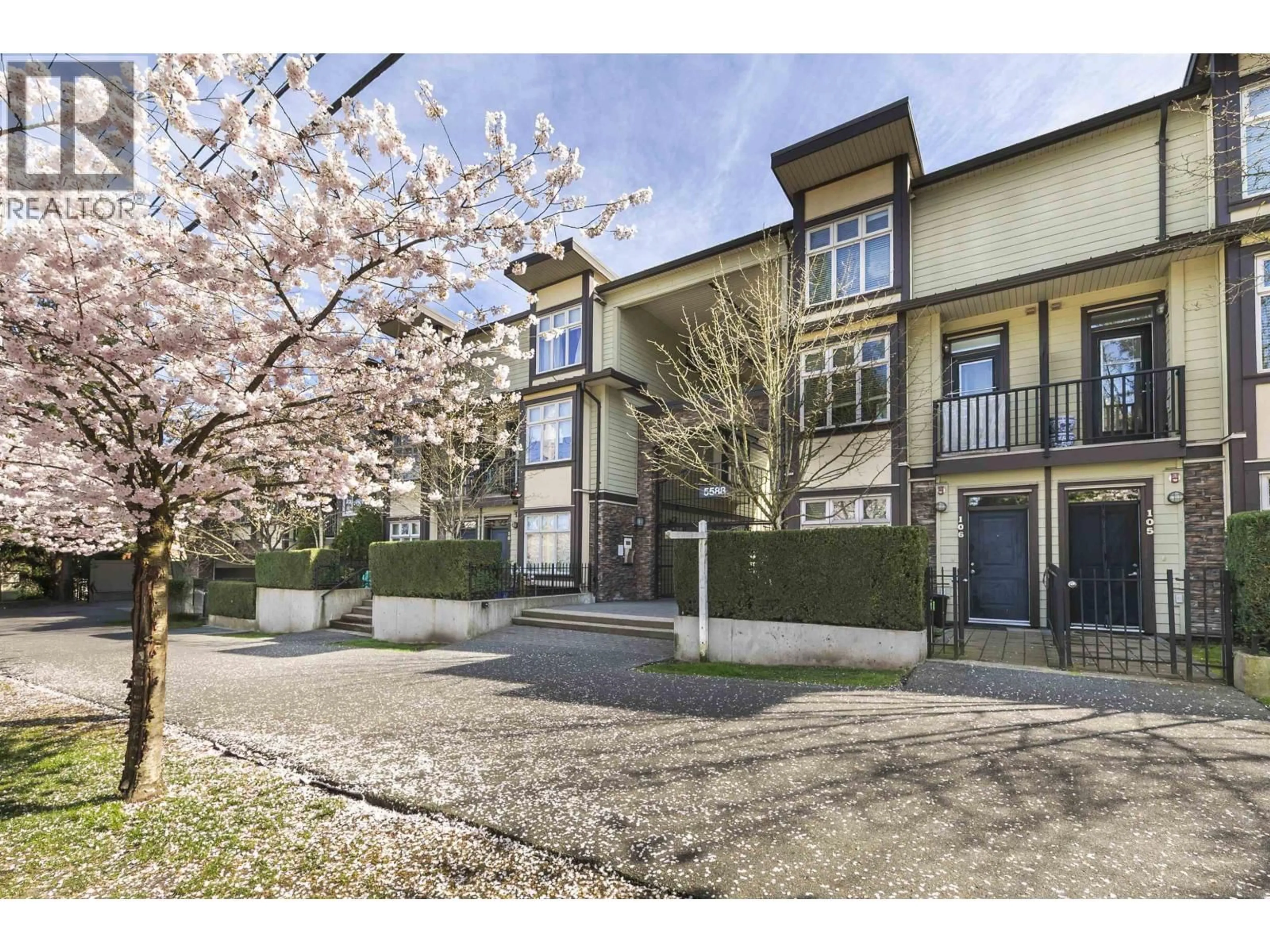 A pic from outside/outdoor area/front of a property/back of a property/a pic from drone, street for 219 - 5588 PATTERSON AVENUE, Burnaby British Columbia V5H0A7