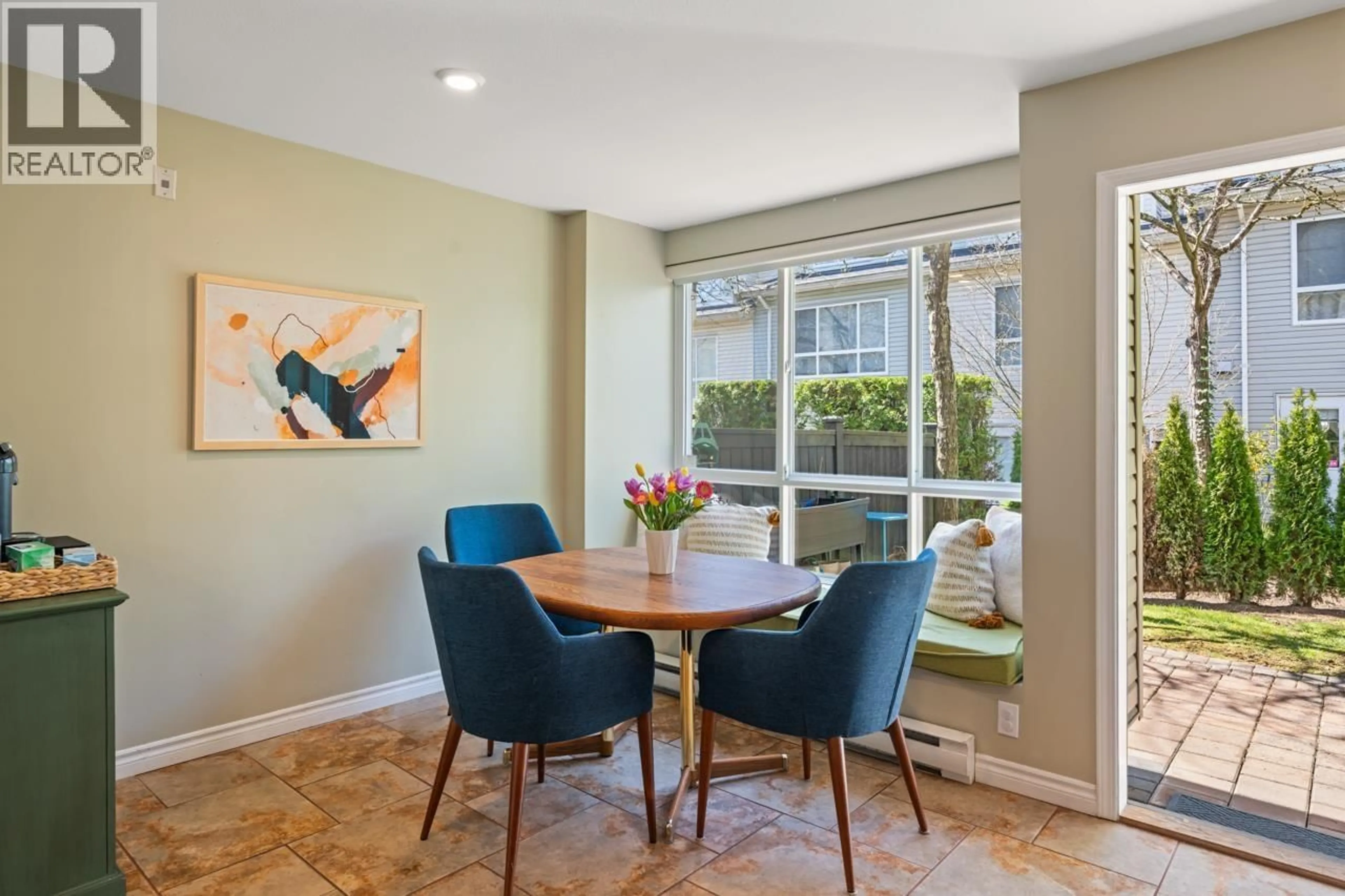 Dining room, ceramic/tile floor for 7350 HAWTHORNE TERRACE, Burnaby British Columbia V5E4M4