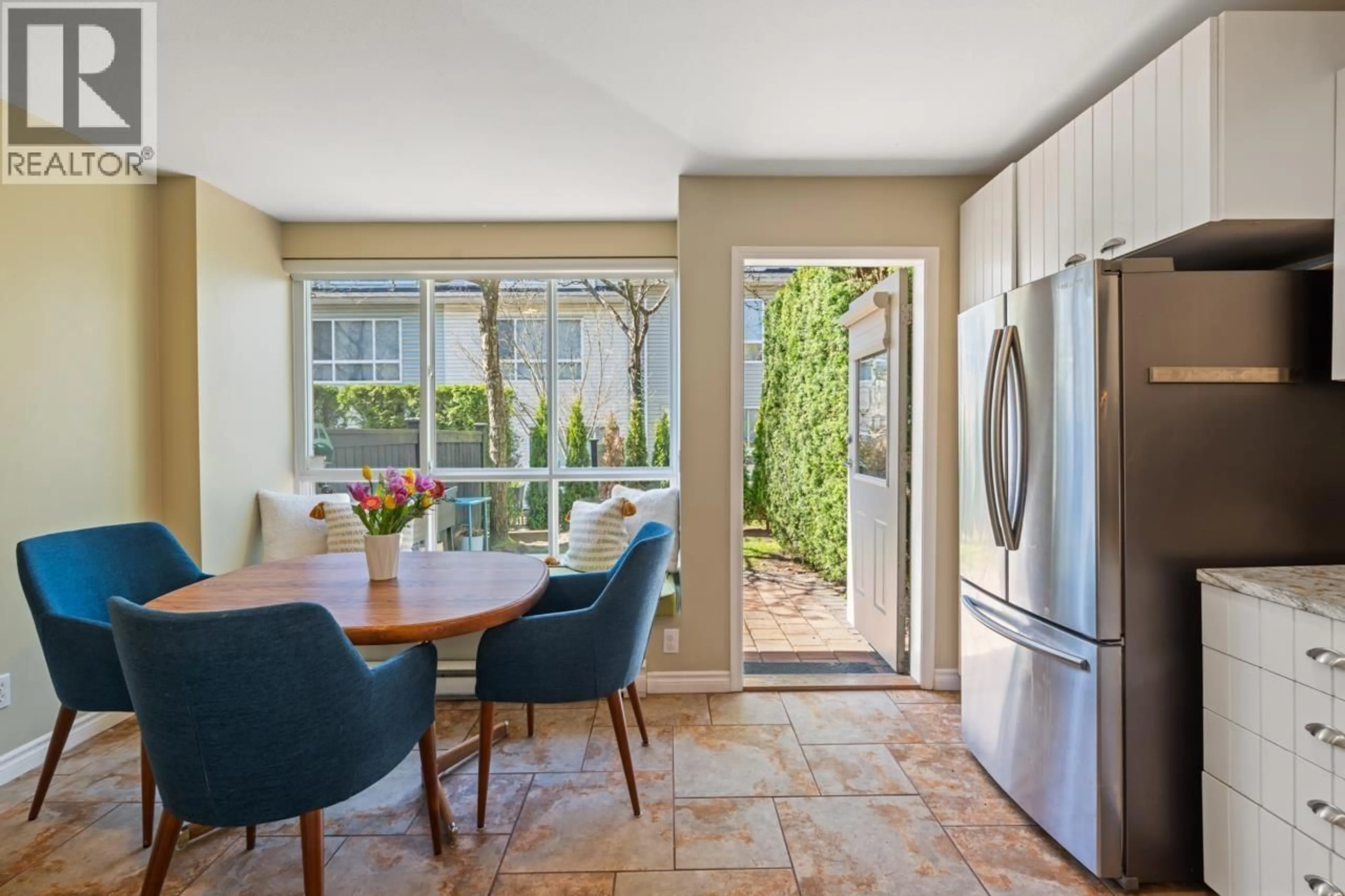 Unknown for 7350 HAWTHORNE TERRACE, Burnaby British Columbia V5E4M4