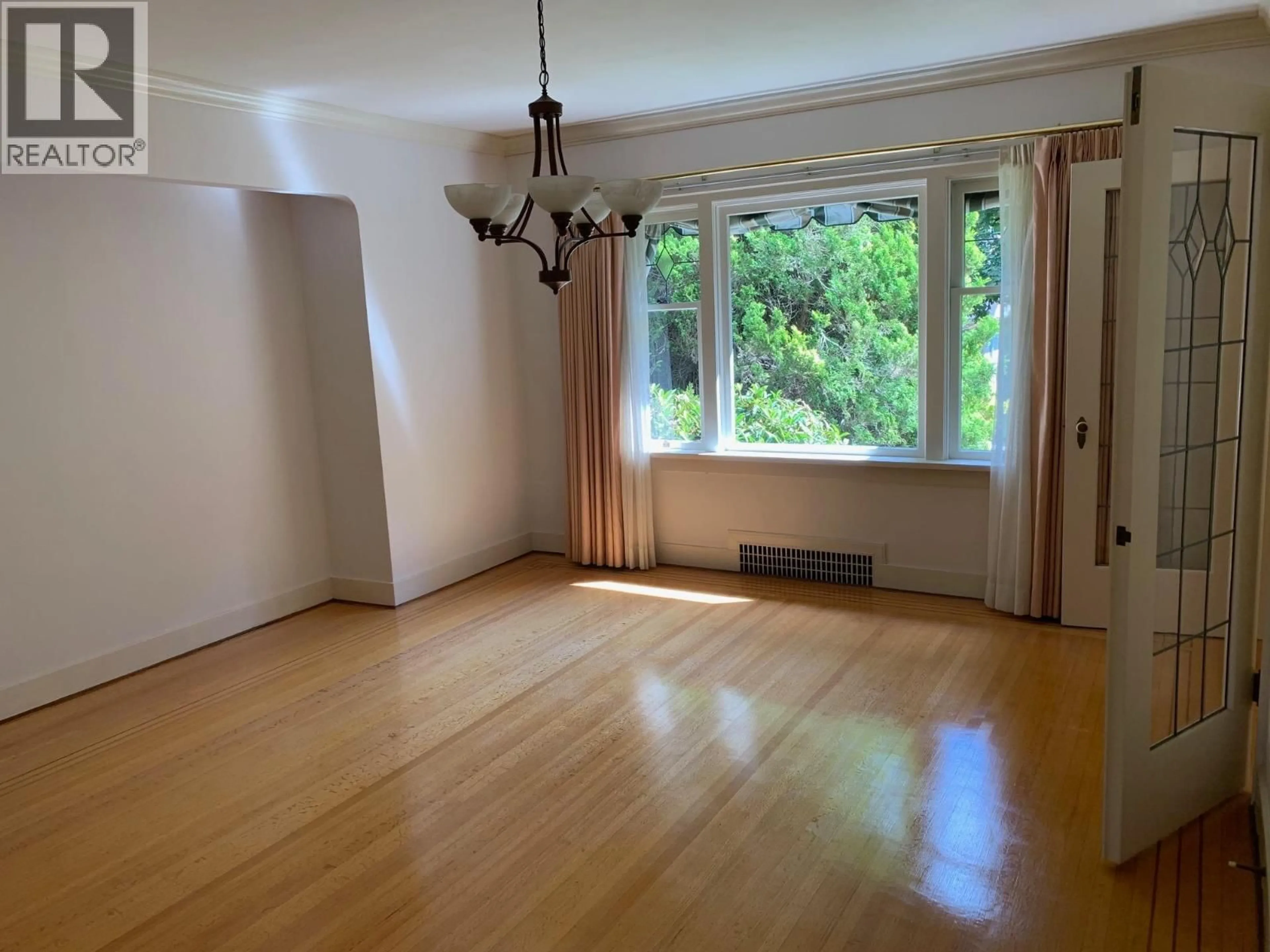 A pic of a room for 3425 33RD AVENUE, Vancouver British Columbia V6N2H1