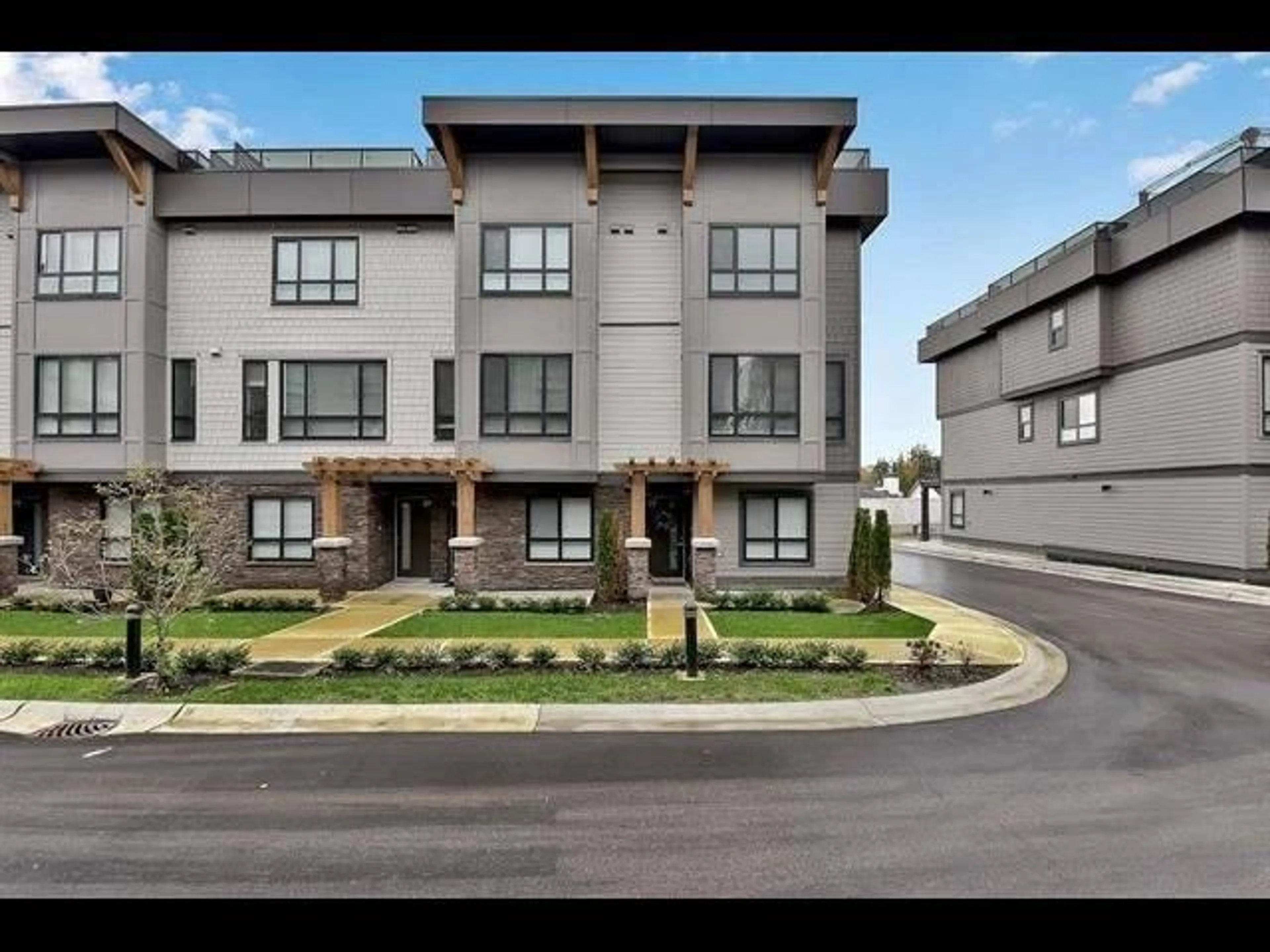 Unknown for 12 - 19670 55A AVENUE, Langley British Columbia V3A3X2