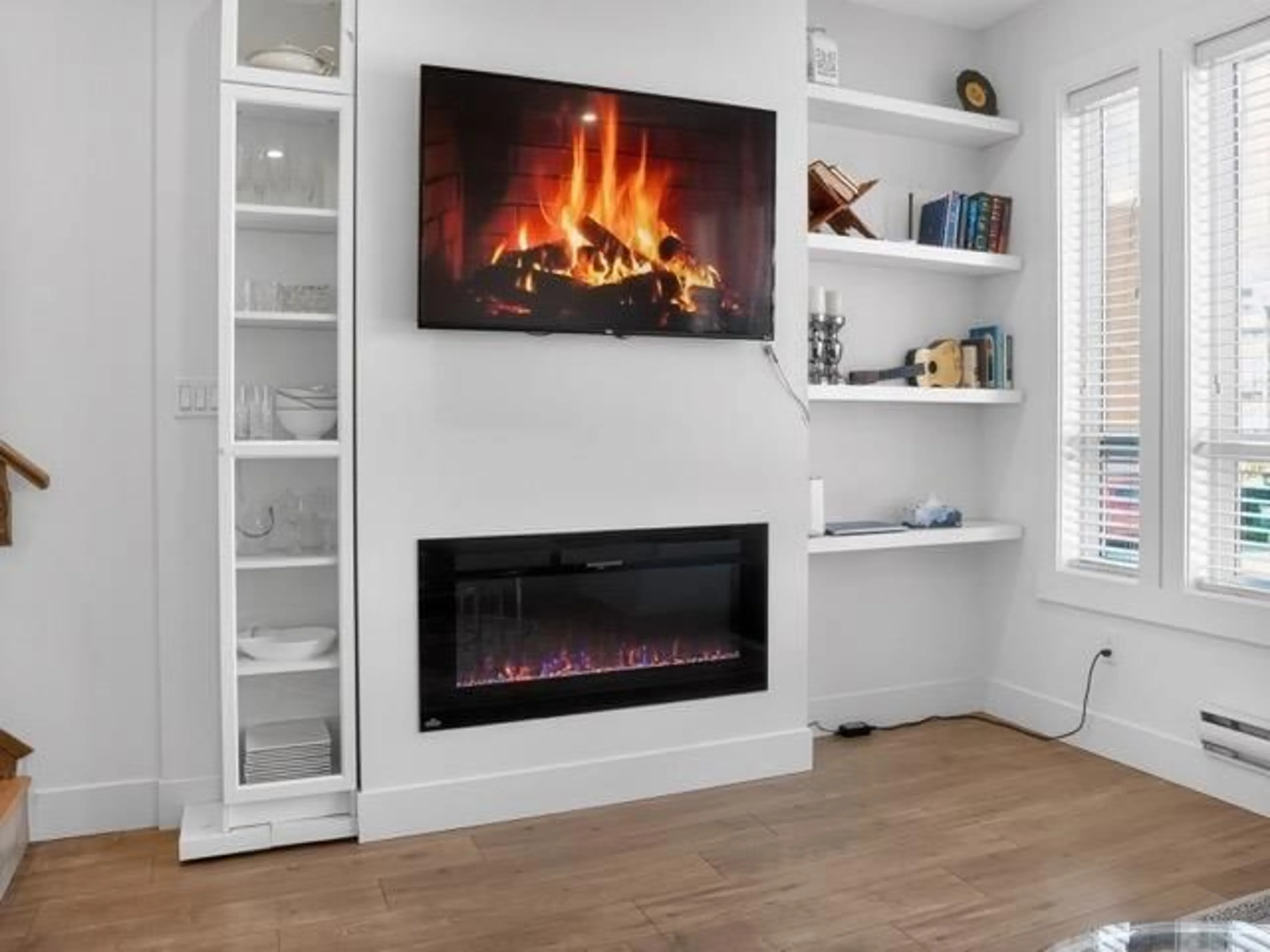 Home theater for 12 - 19670 55A AVENUE, Langley British Columbia V3A3X2