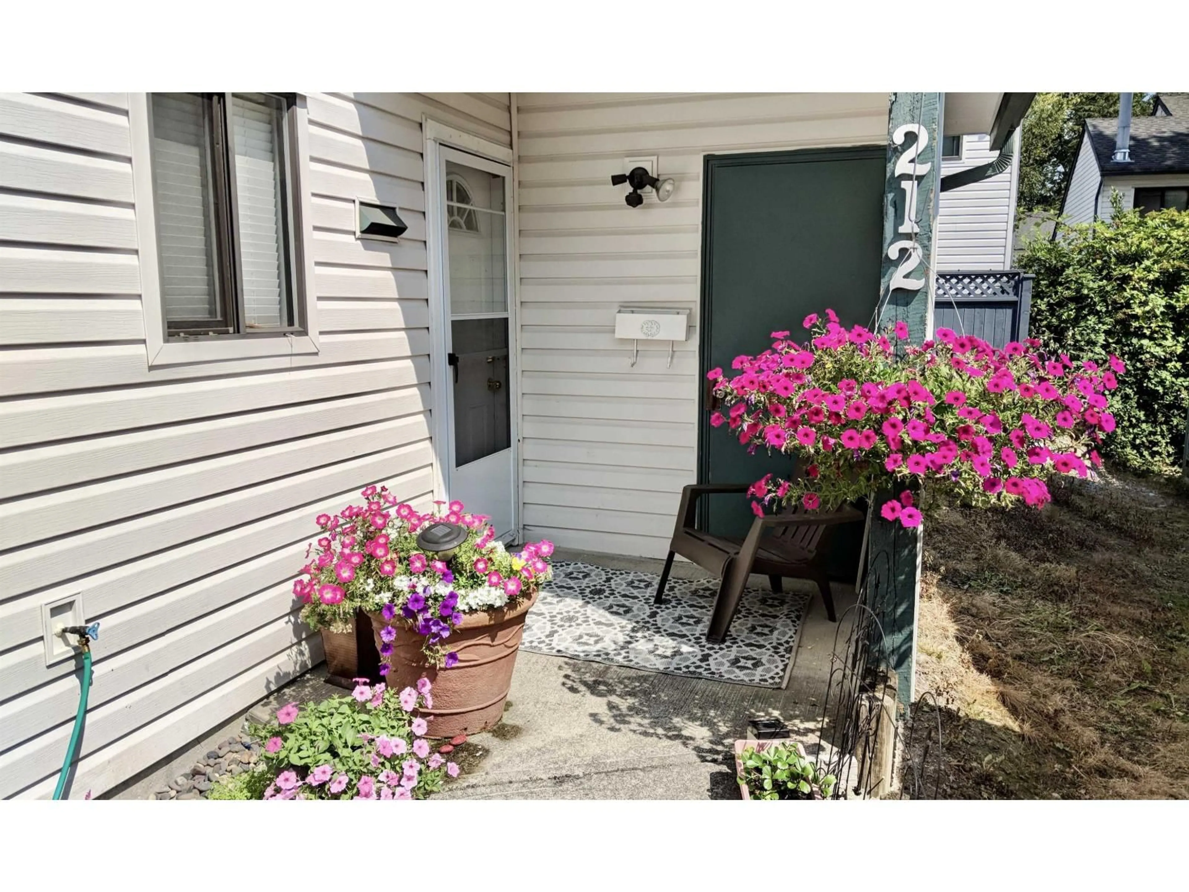 Patio, street for 212 - 13632 67 AVENUE, Surrey British Columbia V3W6X5