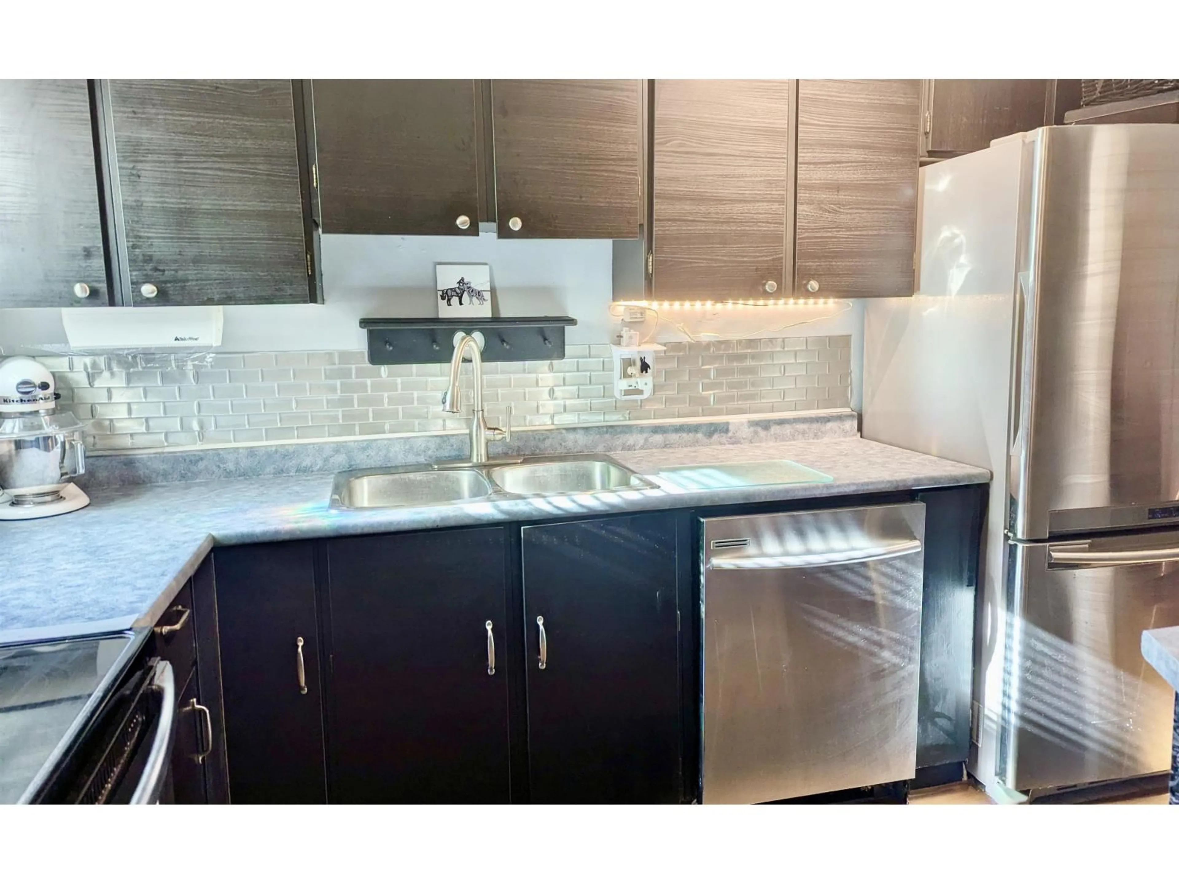 Standard kitchen, unknown for 212 - 13632 67 AVENUE, Surrey British Columbia V3W6X5
