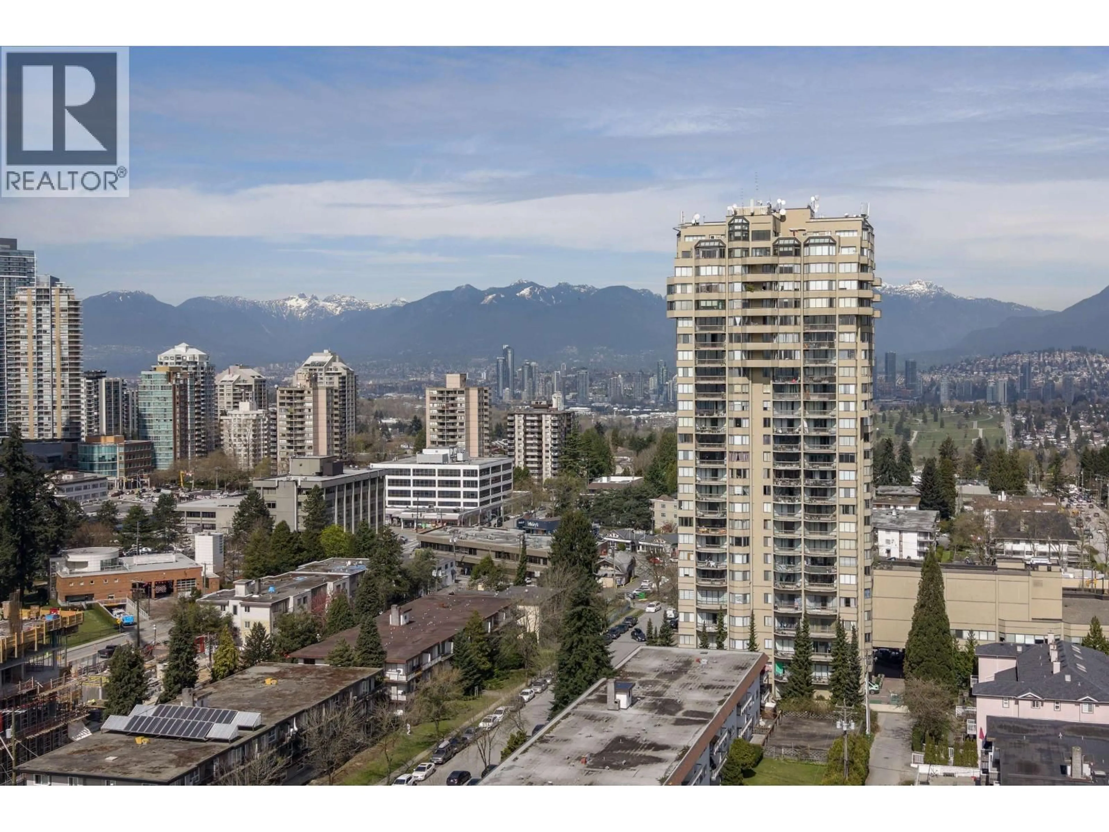 A pic from outside/outdoor area/front of a property/back of a property/a pic from drone, city buildings view from balcony for 1401 - 6540 BURLINGTON AVENUE, Burnaby British Columbia V5H4G3