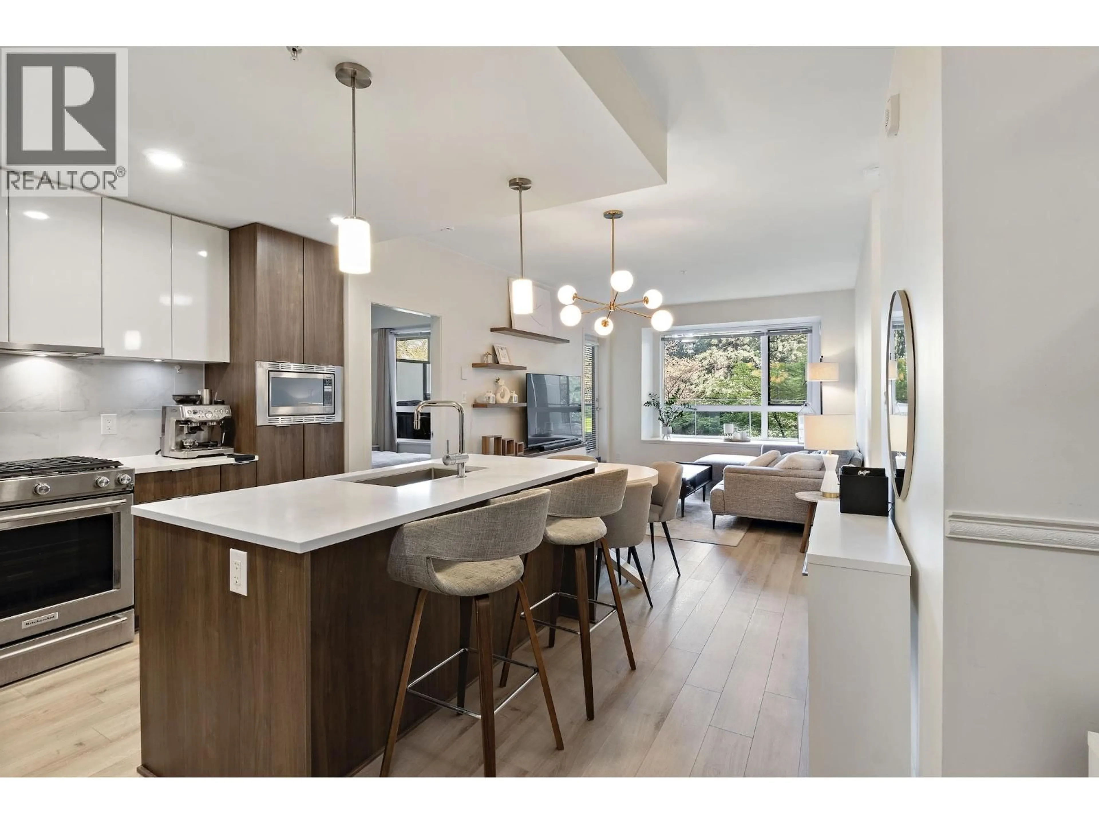 Open concept kitchen, unknown for 214 - 2188 MADISON AVENUE, Burnaby British Columbia V5C0J8
