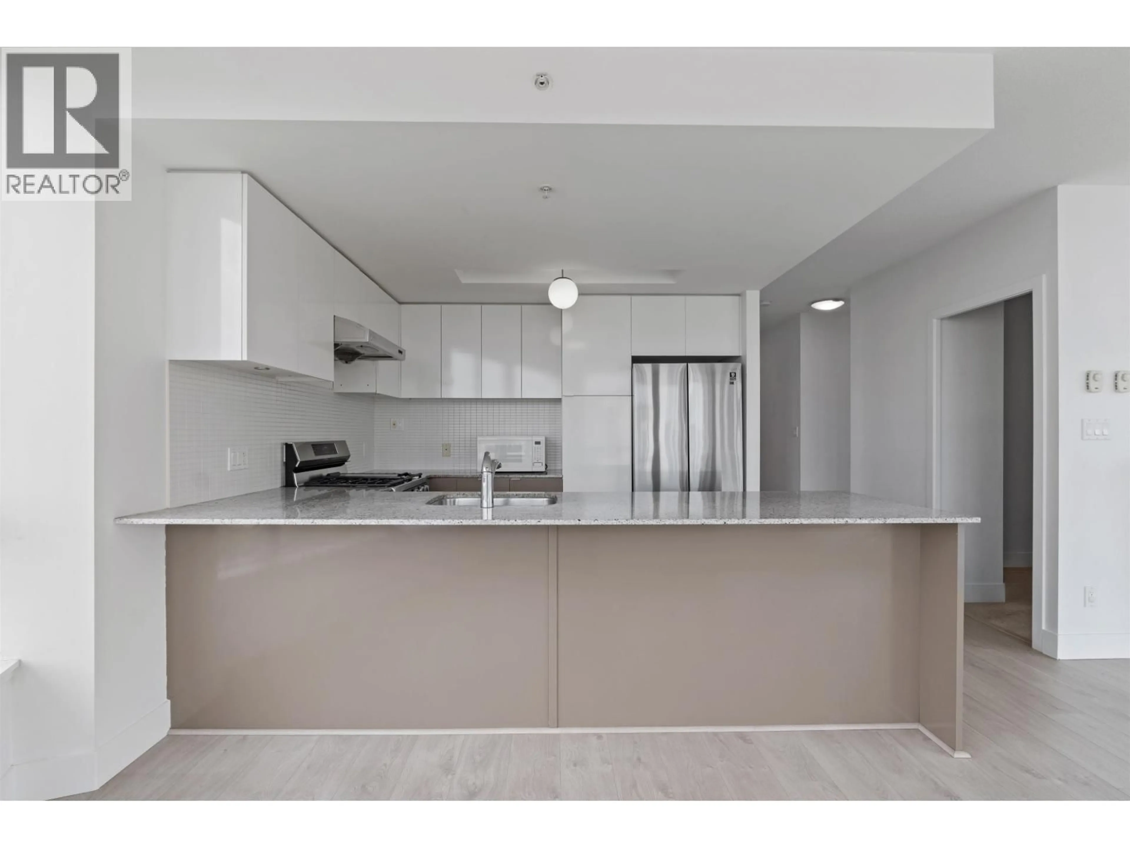 Standard kitchen, unknown for 1602 - 4808 HAZEL STREET, Burnaby British Columbia V5H0A2