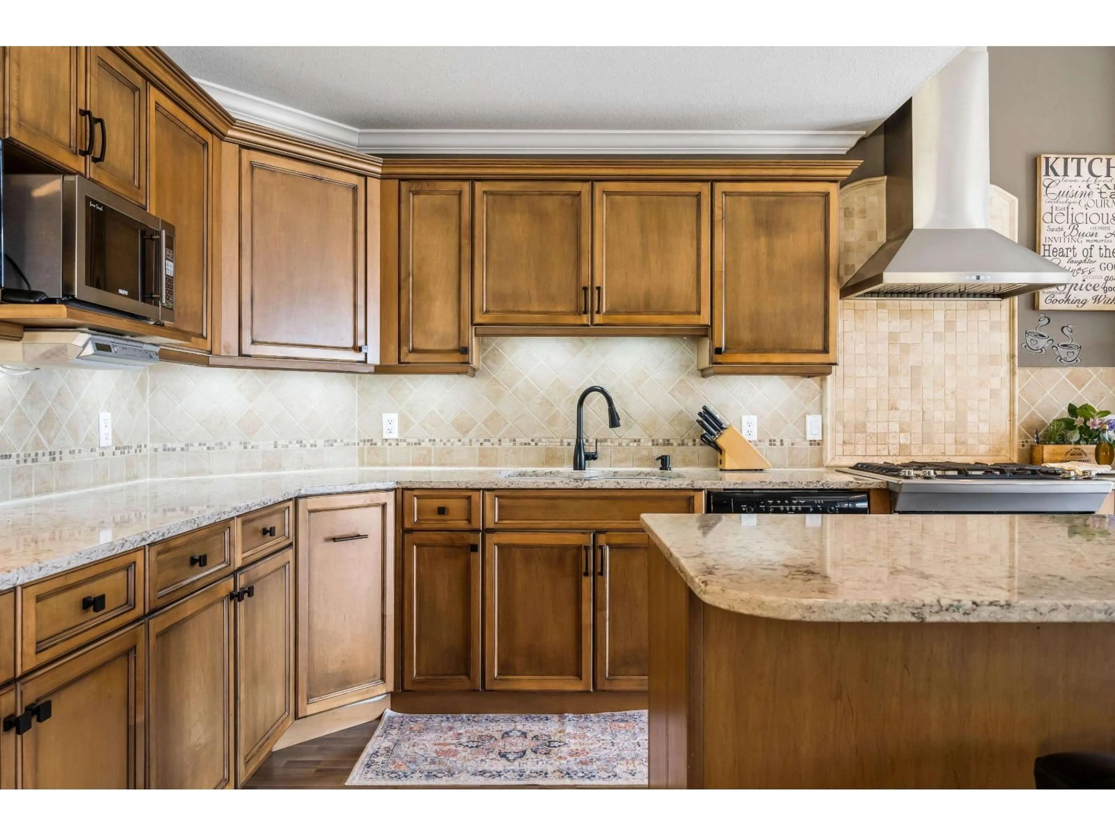 Standard kitchen, ceramic/tile floor for 11 - 35931 EMPRESS DRIVE, Abbotsford British Columbia V3G2M8