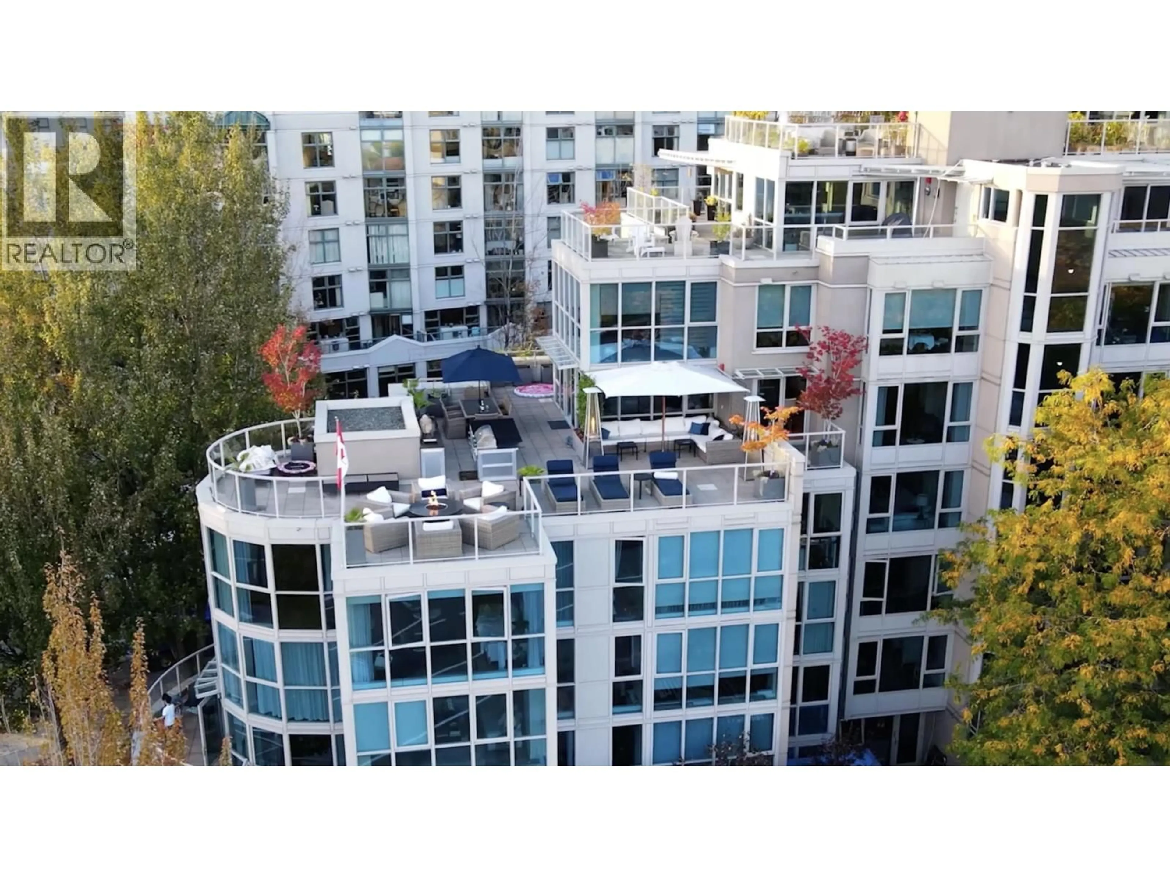 A pic from outside/outdoor area/front of a property/back of a property/a pic from drone, city buildings view from balcony for 602 - 1388 HOMER STREET, Vancouver British Columbia V6B6A7