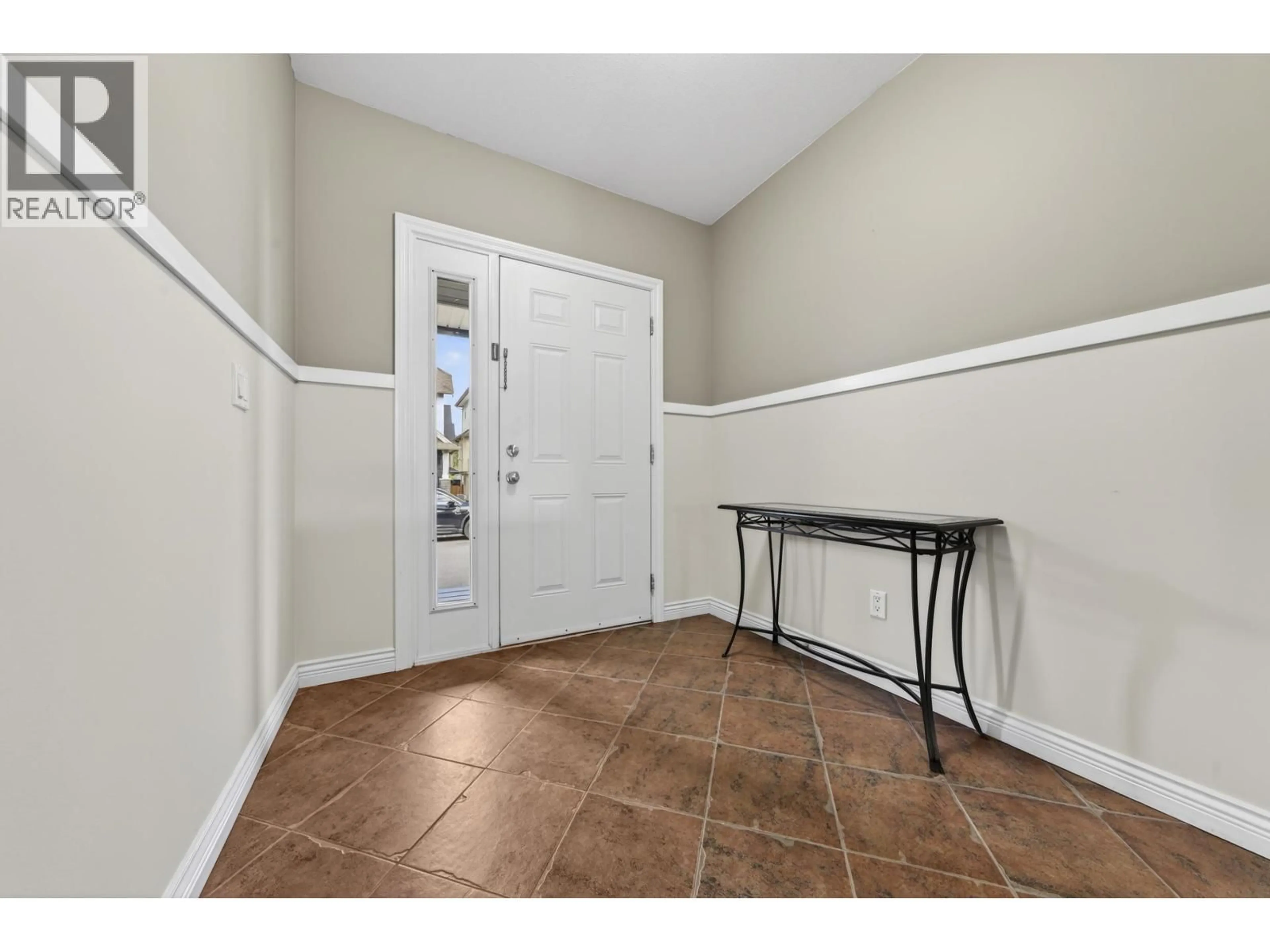 Indoor entryway for 11812 191A STREET, Pitt Meadows British Columbia V3Y0A4
