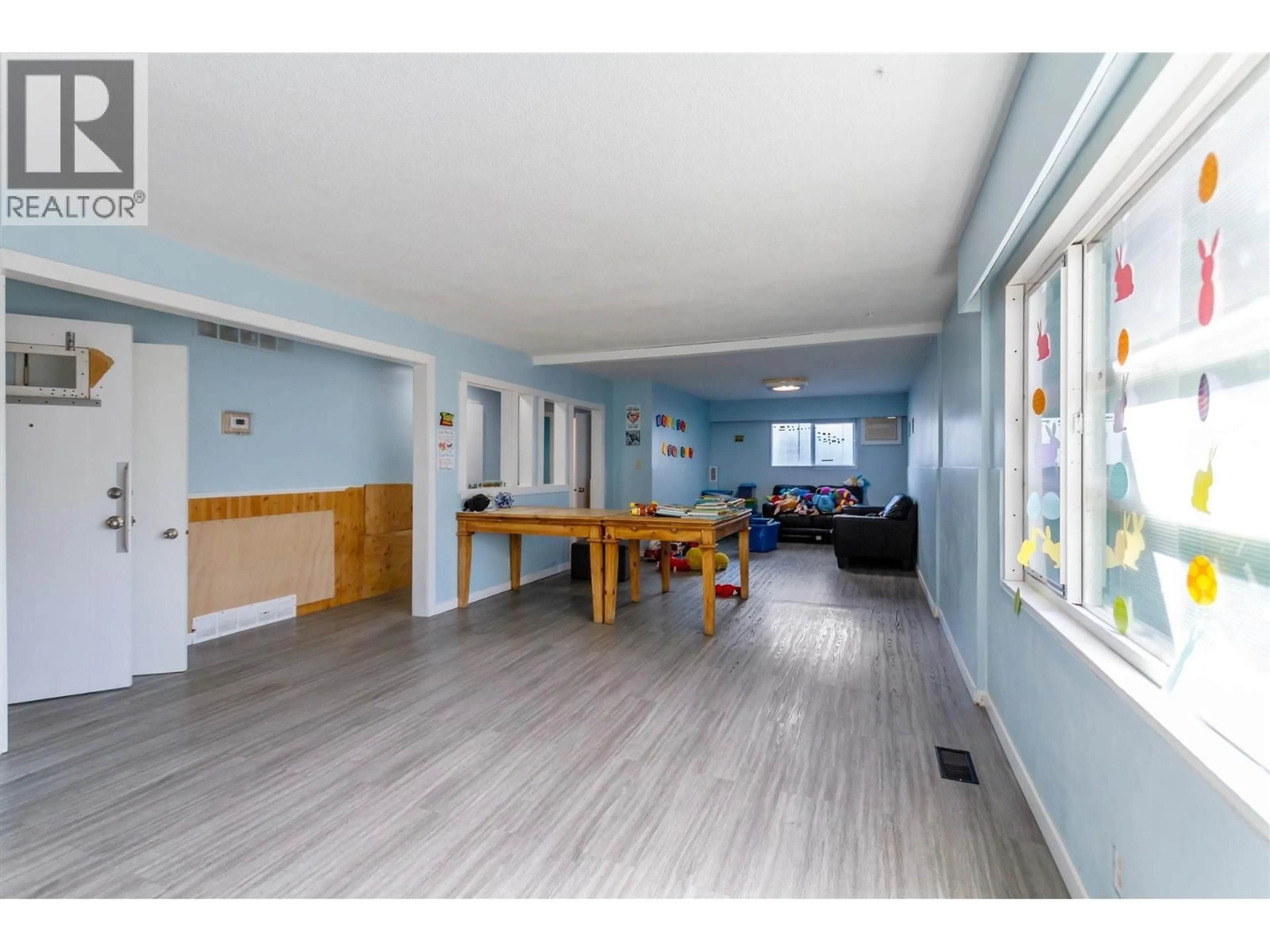 A pic of a room for 22041 DEWDNEY TRUNK ROAD, Maple Ridge British Columbia V2X3H3