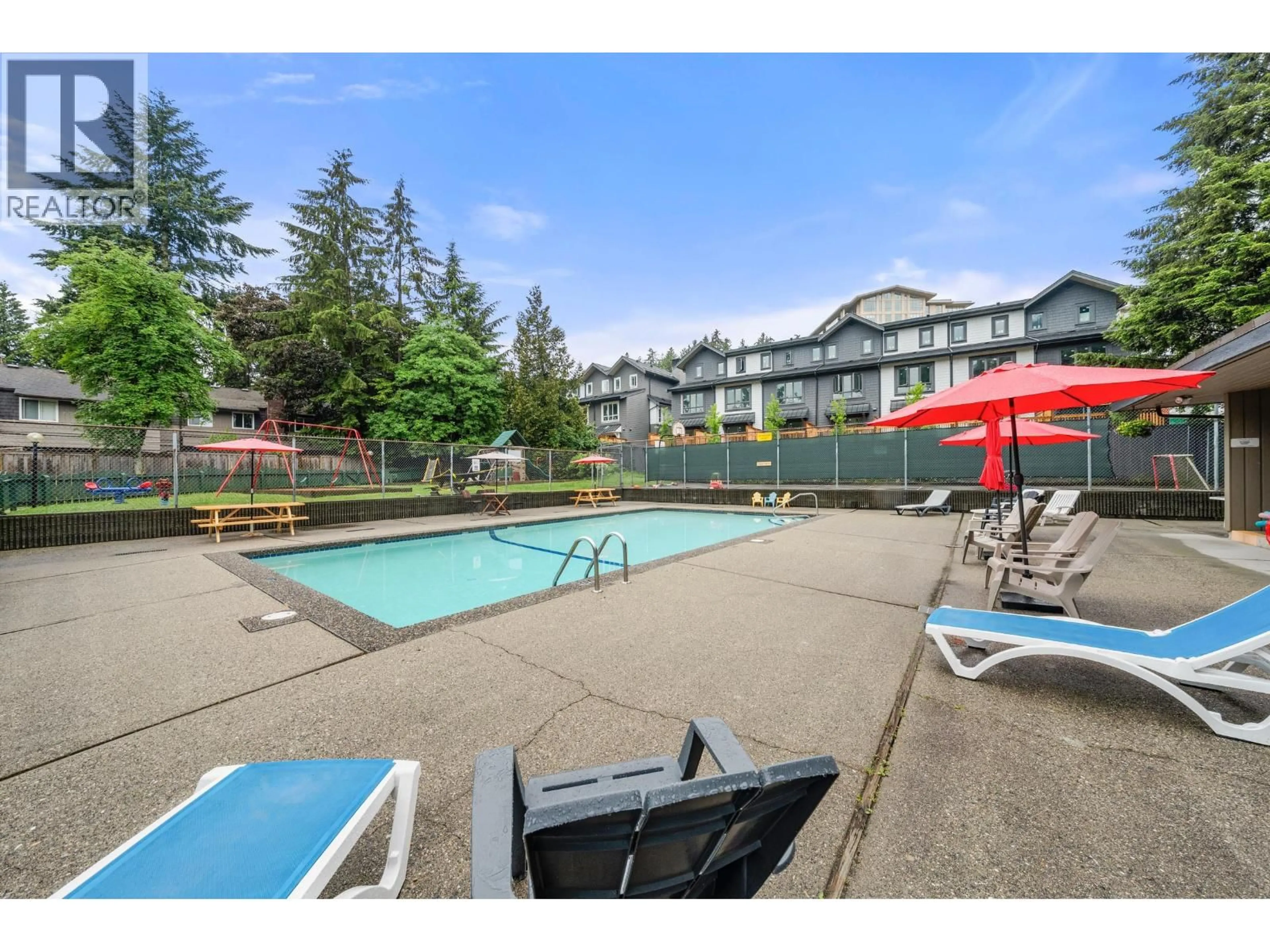 Pool for 2315 MOUNTAIN HIGHWAY, North Vancouver British Columbia V7J2N2