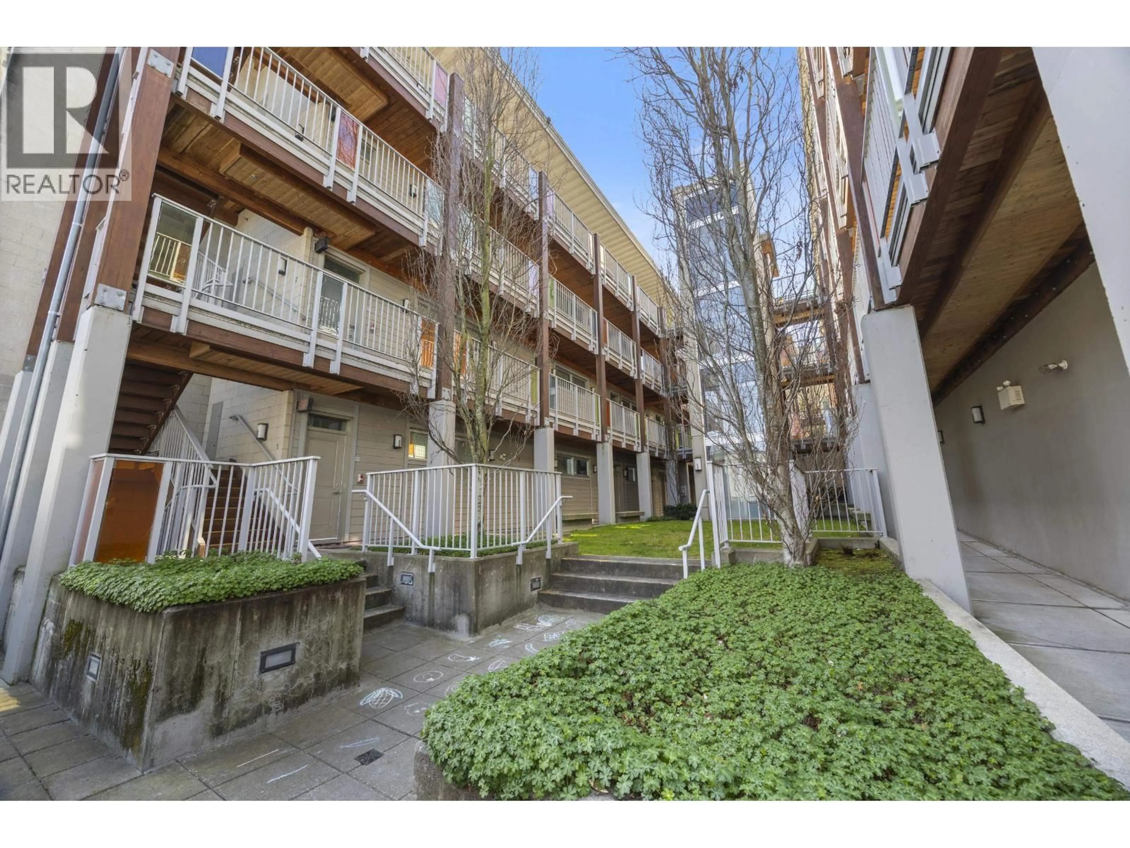 Patio, street for 311 - 5388 GRIMMER STREET, Burnaby British Columbia V5H0B9