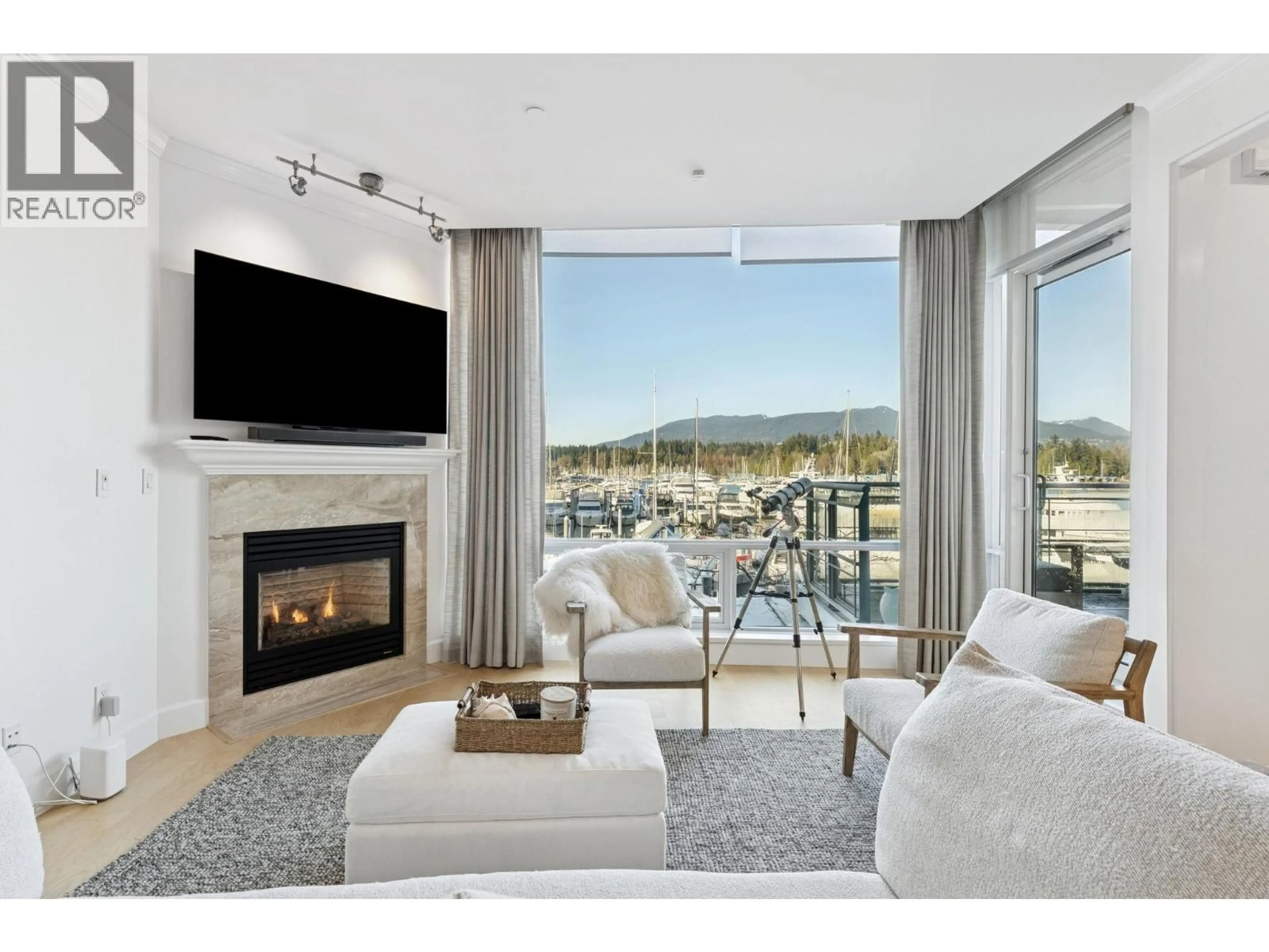 Living room with furniture, unknown for 103 - 323 JERVIS STREET, Vancouver British Columbia V6C3P8