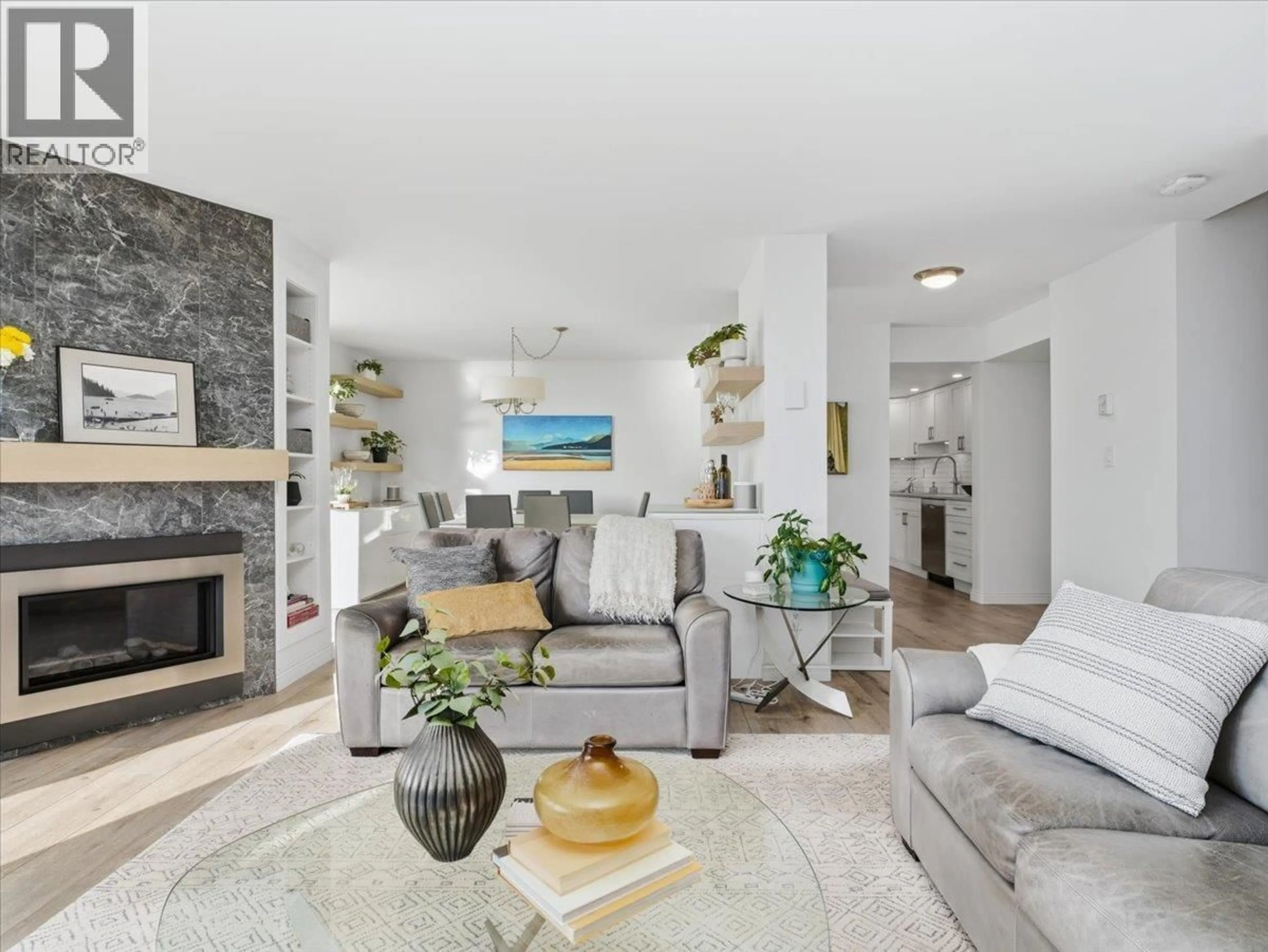 Living room with furniture, unknown for 209 - 168 CHADWICK COURT, North Vancouver British Columbia V7M3L4