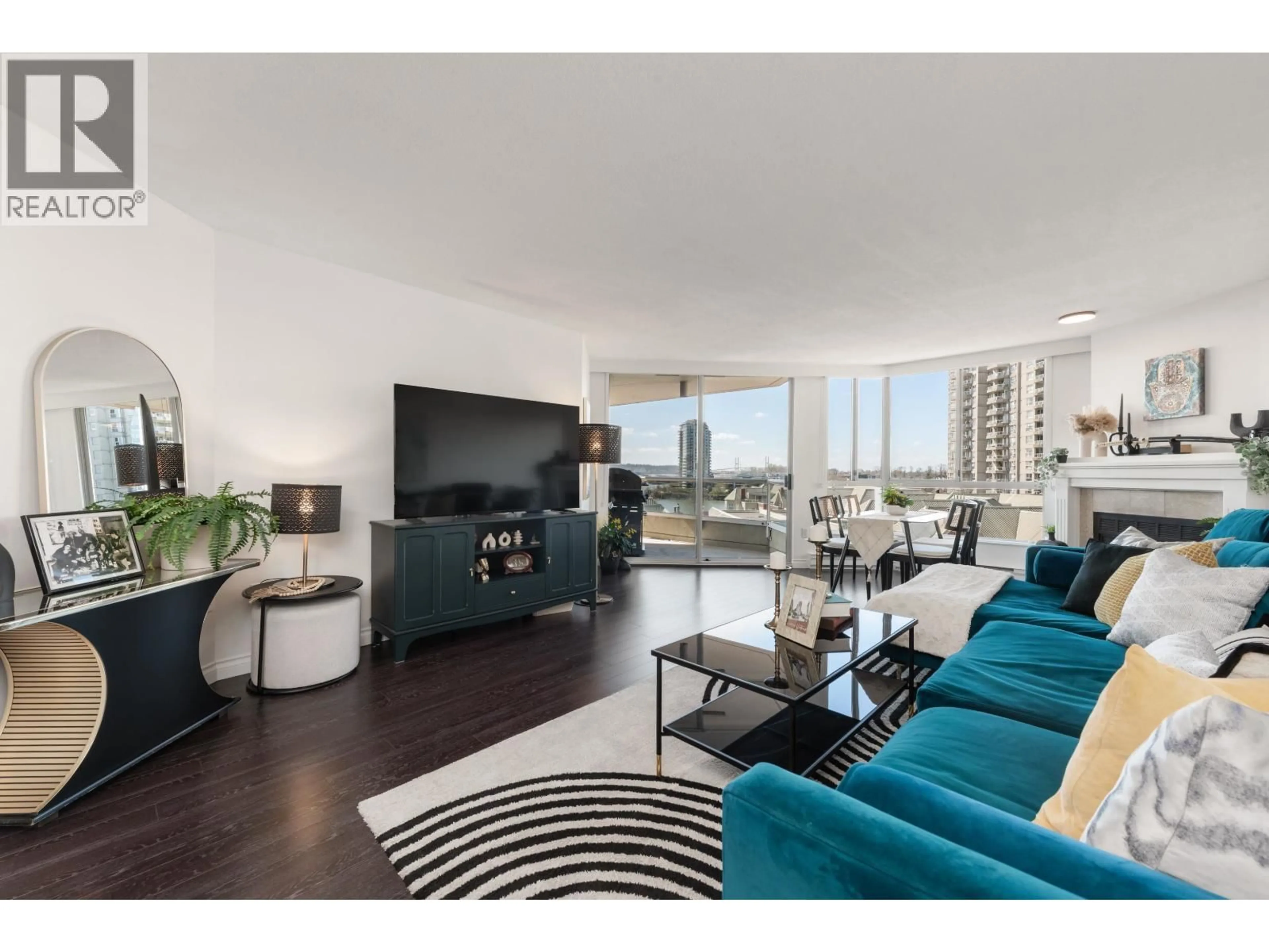 Living room with furniture, unknown for 801 - 1235 QUAYSIDE DRIVE, New Westminster British Columbia V3M6J5