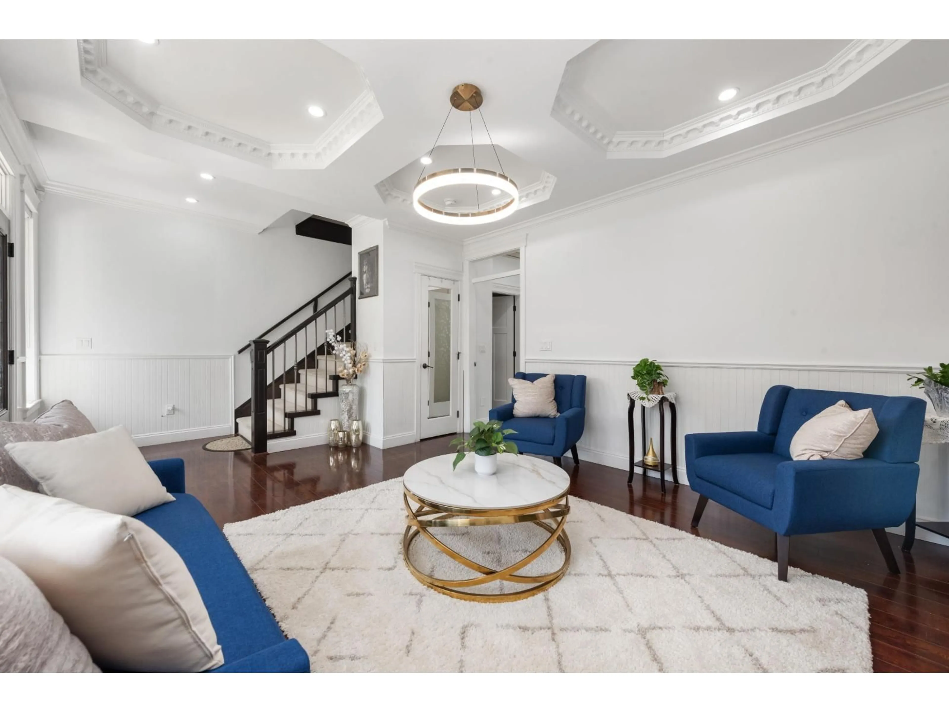 Indoor foyer for 5883 131A STREET, Surrey British Columbia V3X0E4