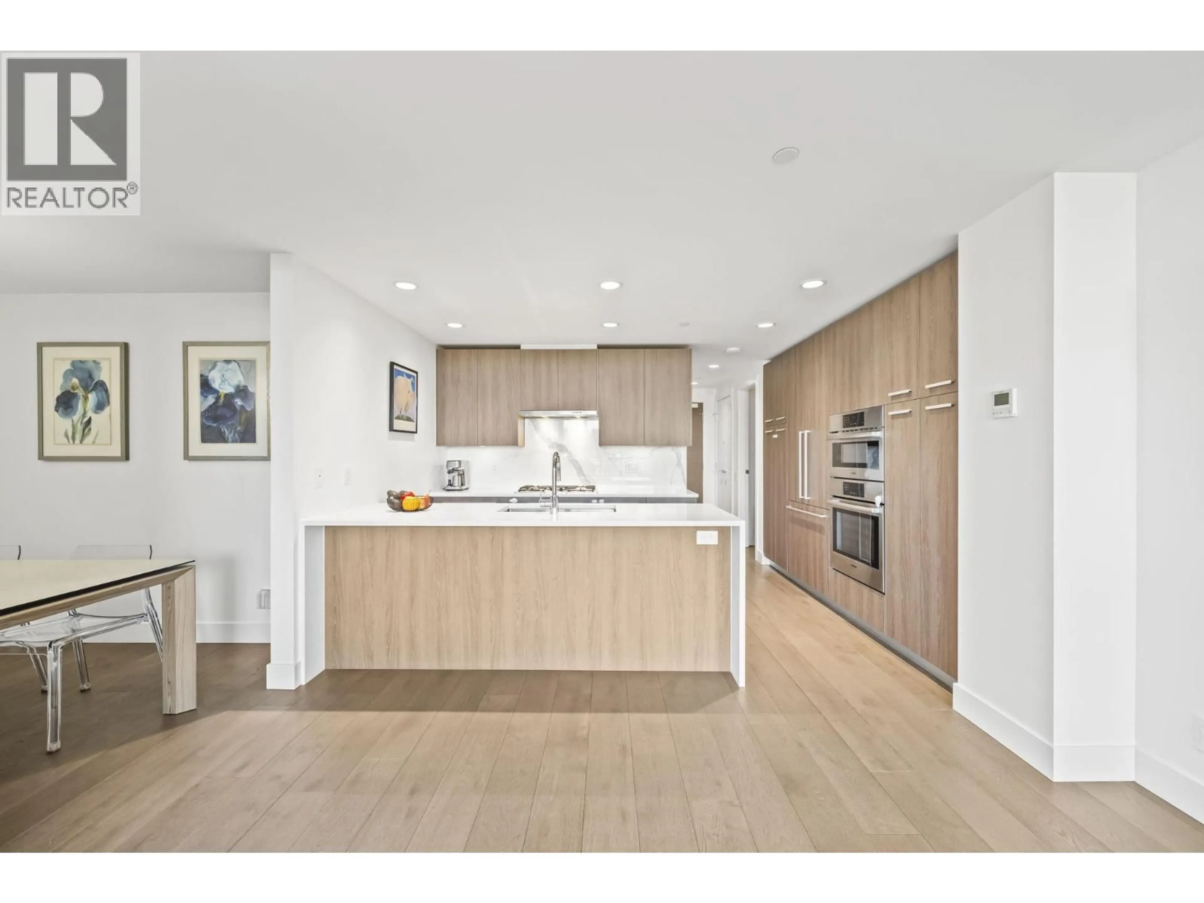 Open concept kitchen, unknown for 904 - 1210 27TH STREET, North Vancouver British Columbia V5J0C5