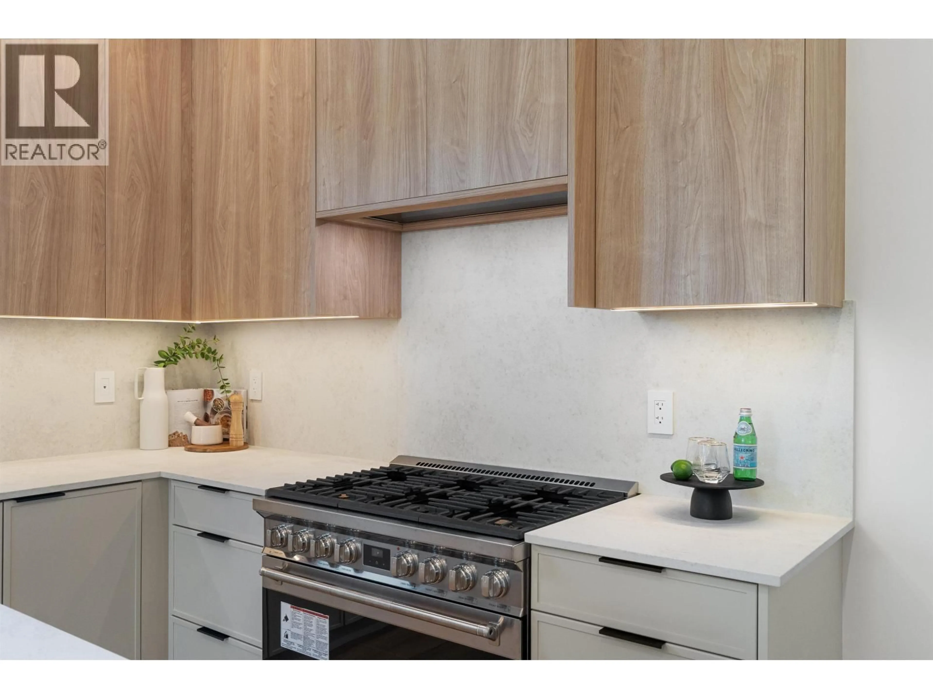 Unknown for 102 - 1132 MADORE AVENUE, Coquitlam British Columbia V3K3B9