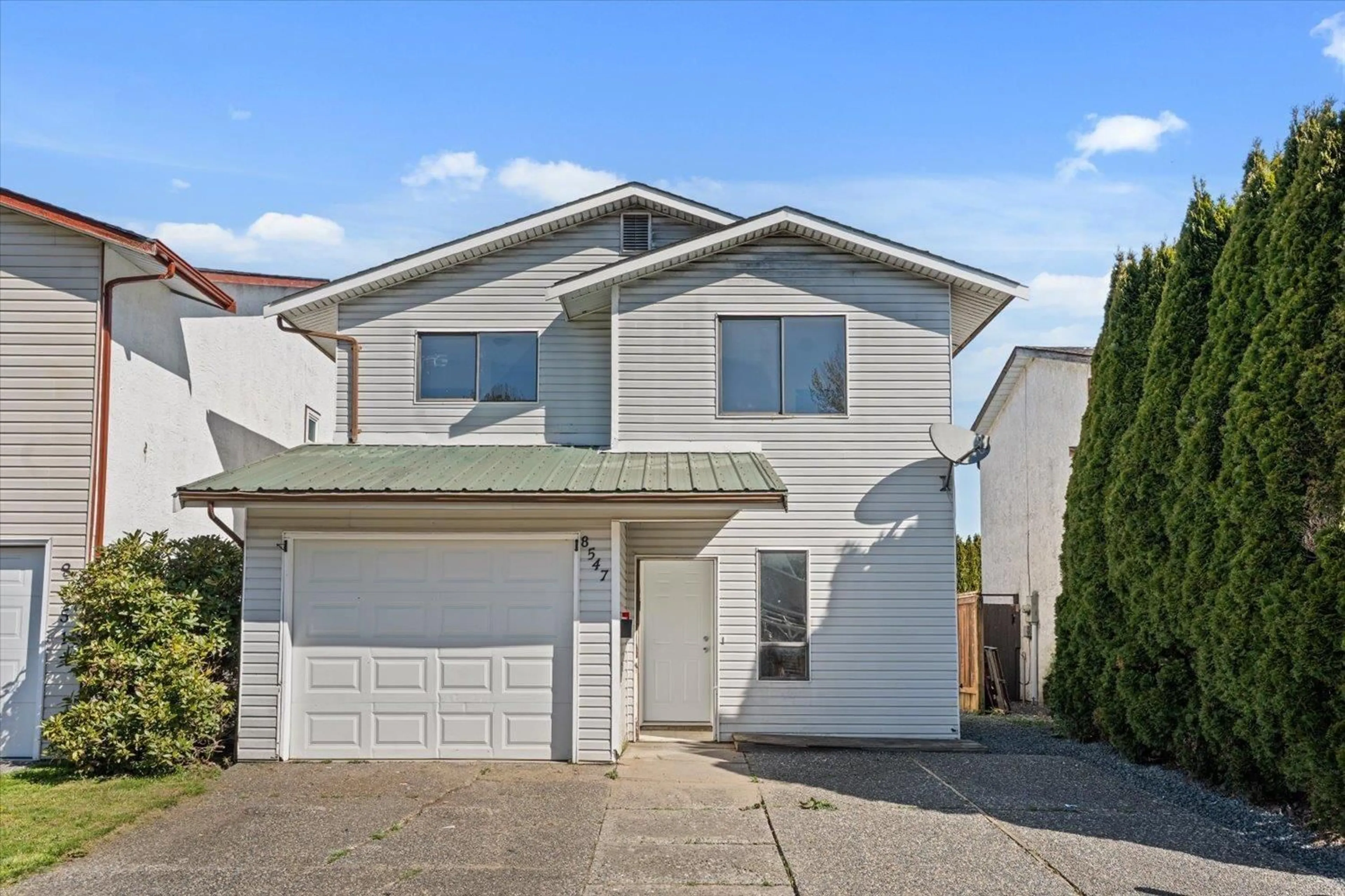 Home with vinyl exterior material, street for 8547 MCCUTCHEON AVENUE, Chilliwack British Columbia V2P7L3