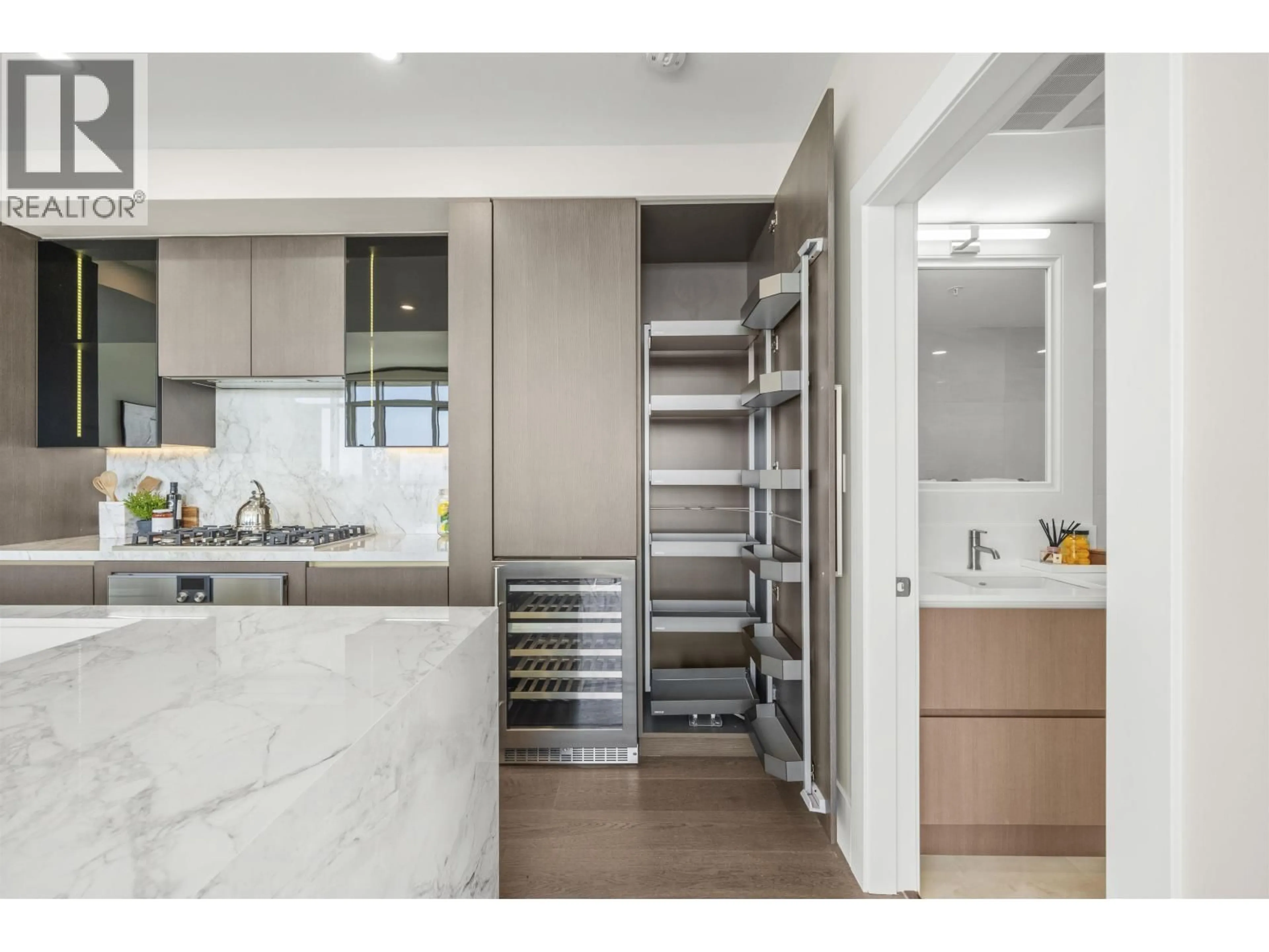 Contemporary kitchen, unknown for 1803 - 8588 CORNISH STREET, Vancouver British Columbia V6P0C1