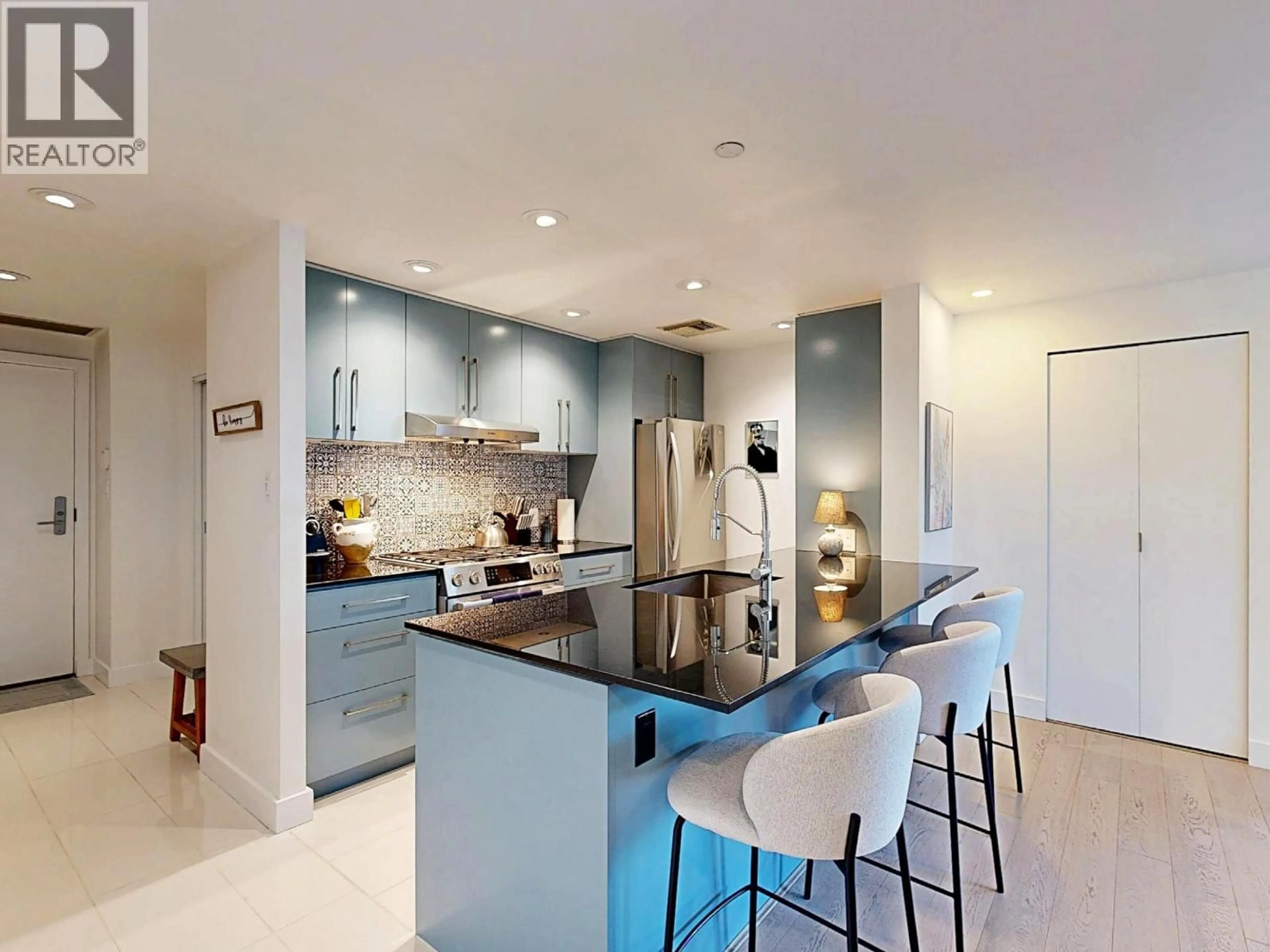 Contemporary kitchen, unknown for 503 - 638 BEACH CRESCENT, Vancouver British Columbia V6Z3H4