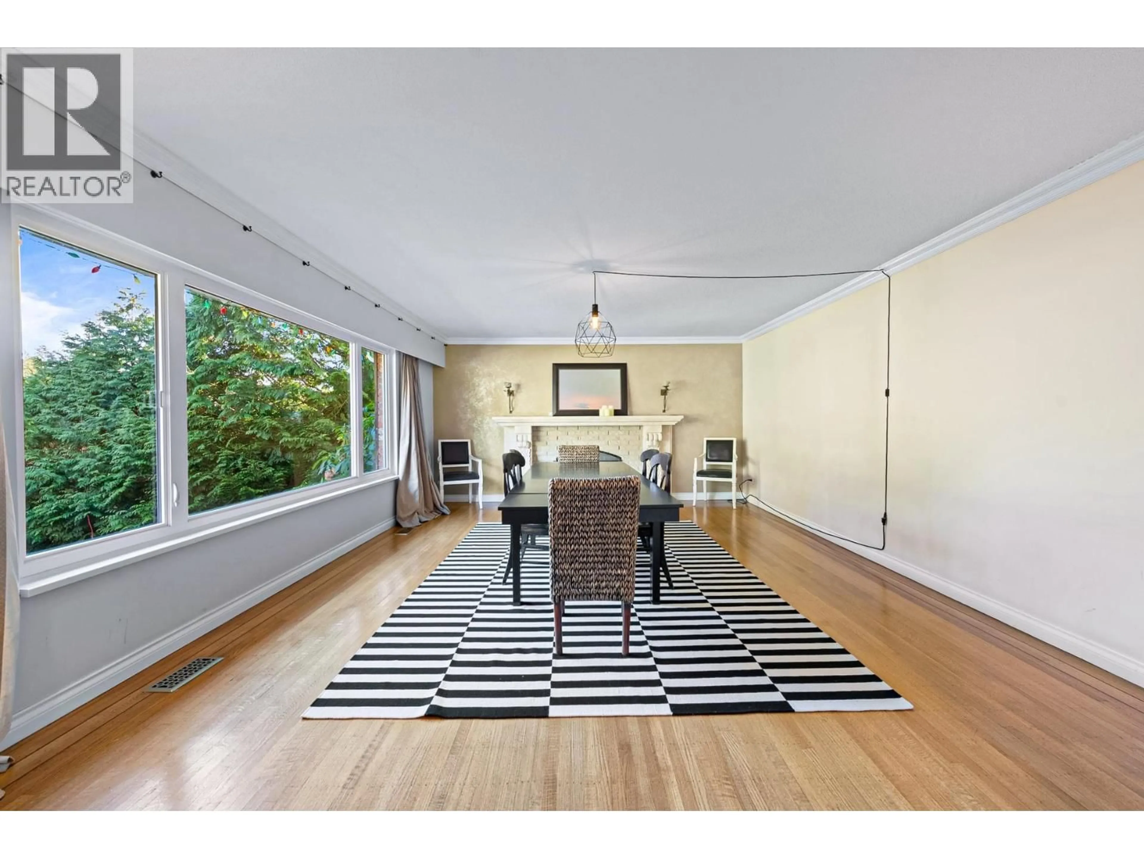 Unknown for 4032 RIPPLE ROAD, West Vancouver British Columbia V7V3K9