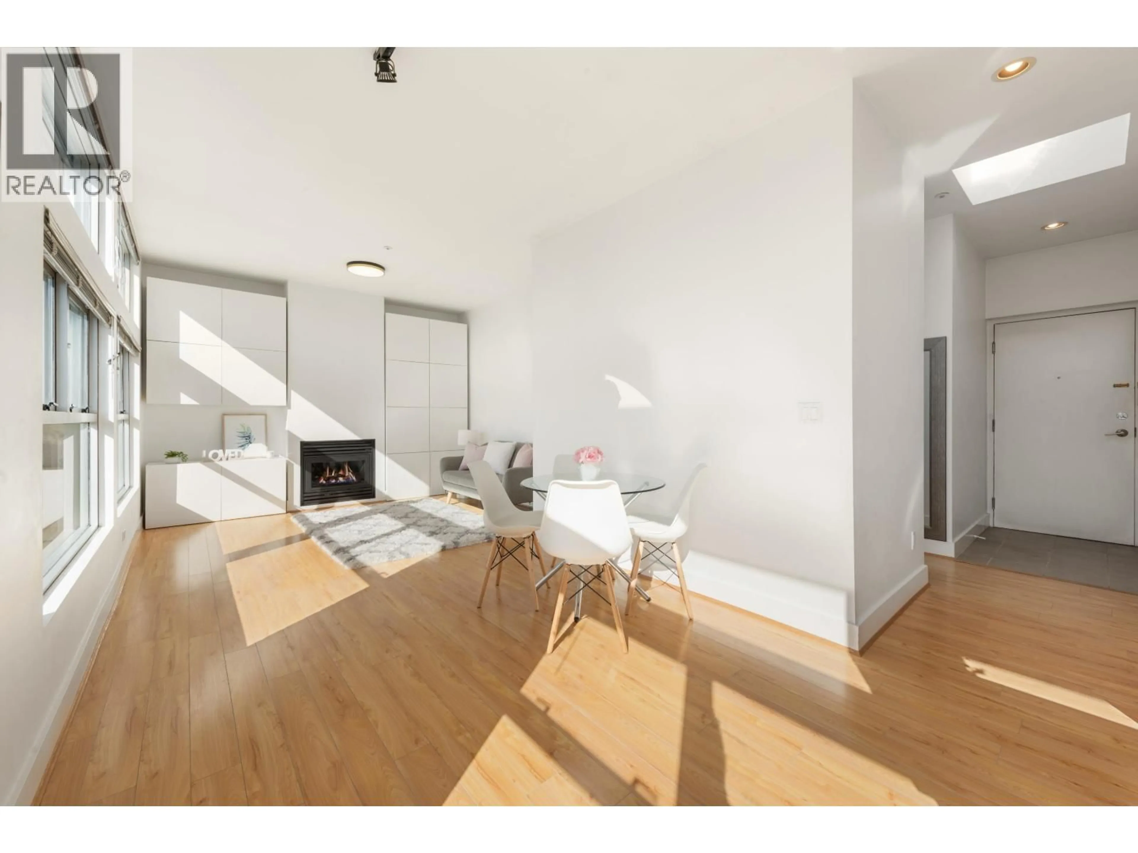 A pic of a room for PH2 - 2088 11TH AVENUE, Vancouver British Columbia V6J2C9