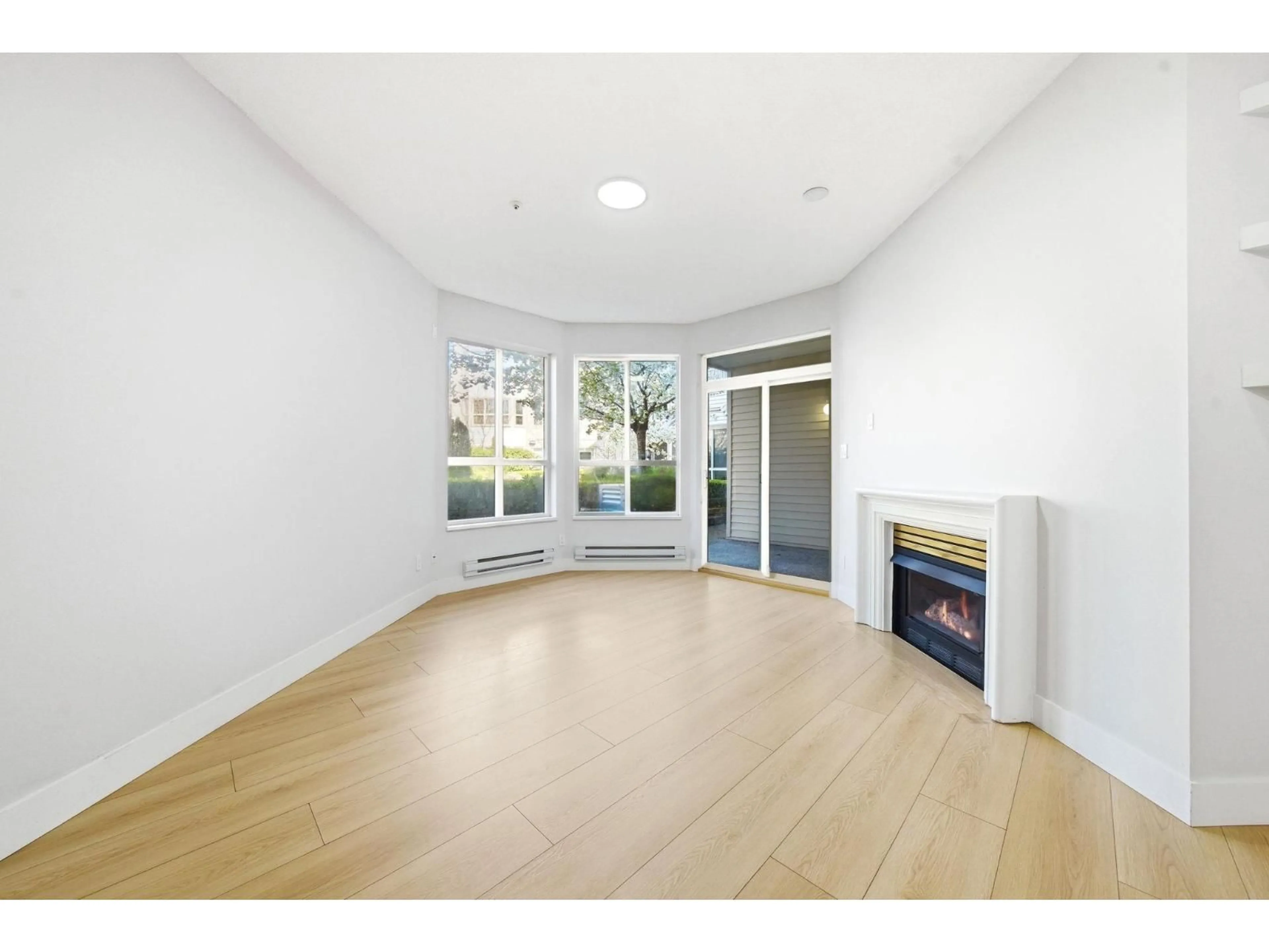 Unknown for 110 - 8139 121A STREET, Surrey British Columbia V3W0Z2