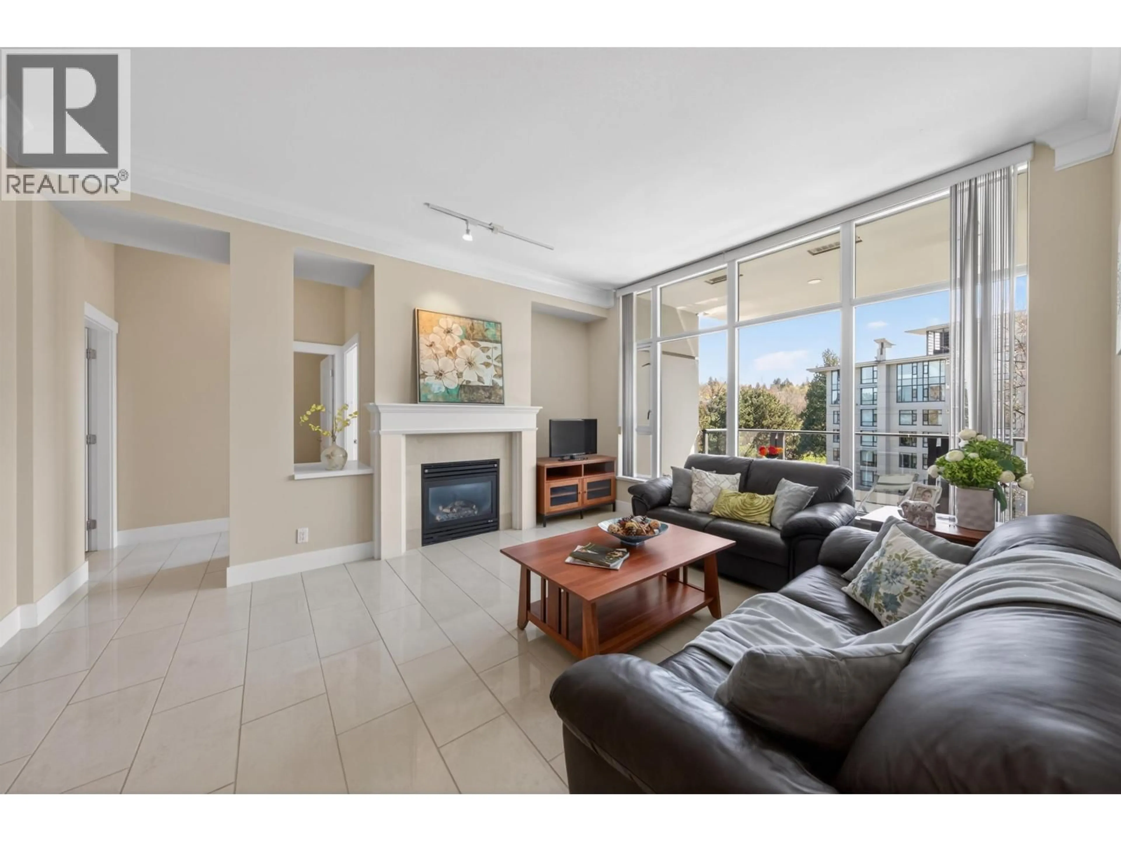 Living room with furniture, unknown for 613 - 4685 VALLEY DRIVE, Vancouver British Columbia V6J5M2