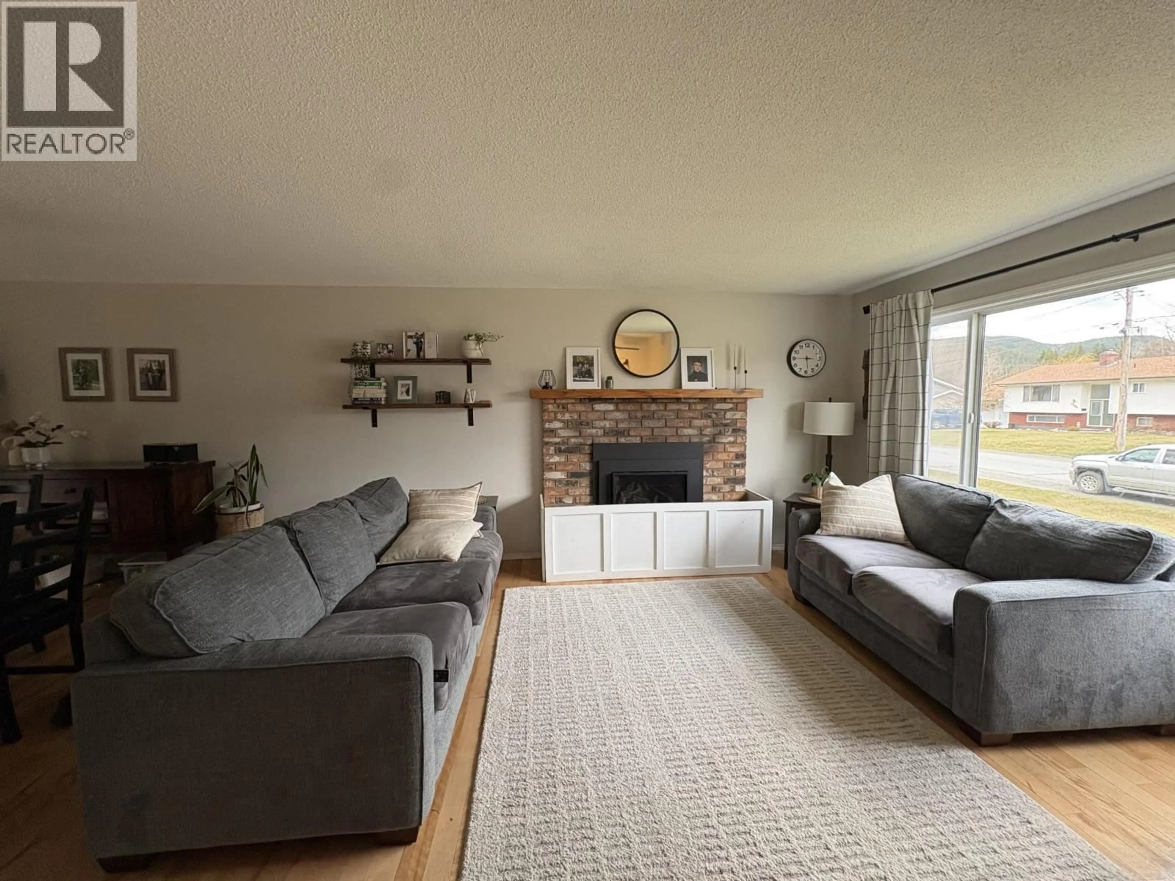 Living room with furniture, unknown for 4017 BENNER STREET, Terrace British Columbia V8G3B1