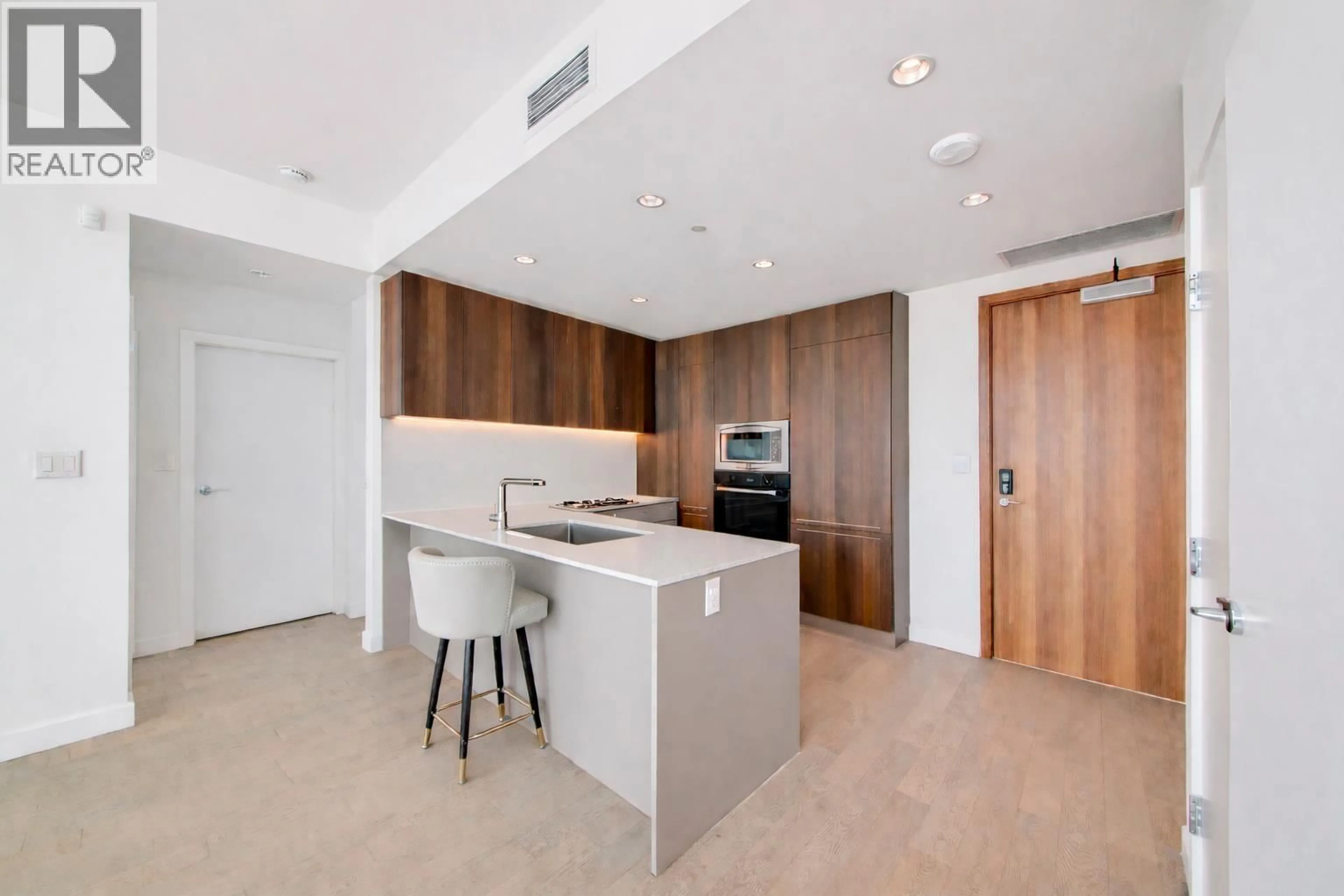 Unknown for 604 - 6622 PEARSON WAY, Richmond British Columbia V7C0E4